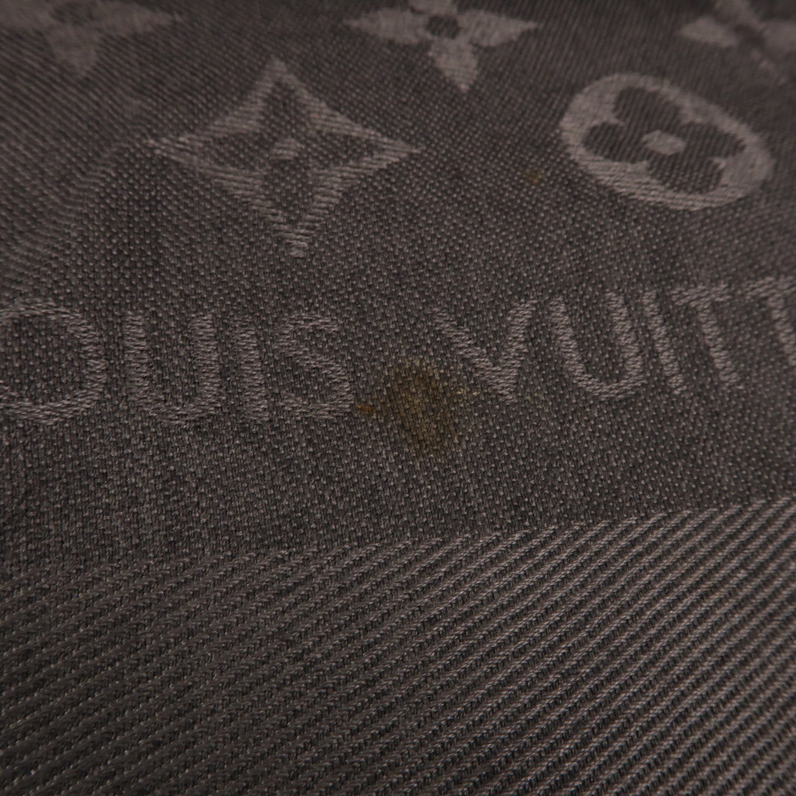 LOUIS VUITTON 絲質/羊毛Monogram Shine Shawl 142X142cm披肩/圍巾