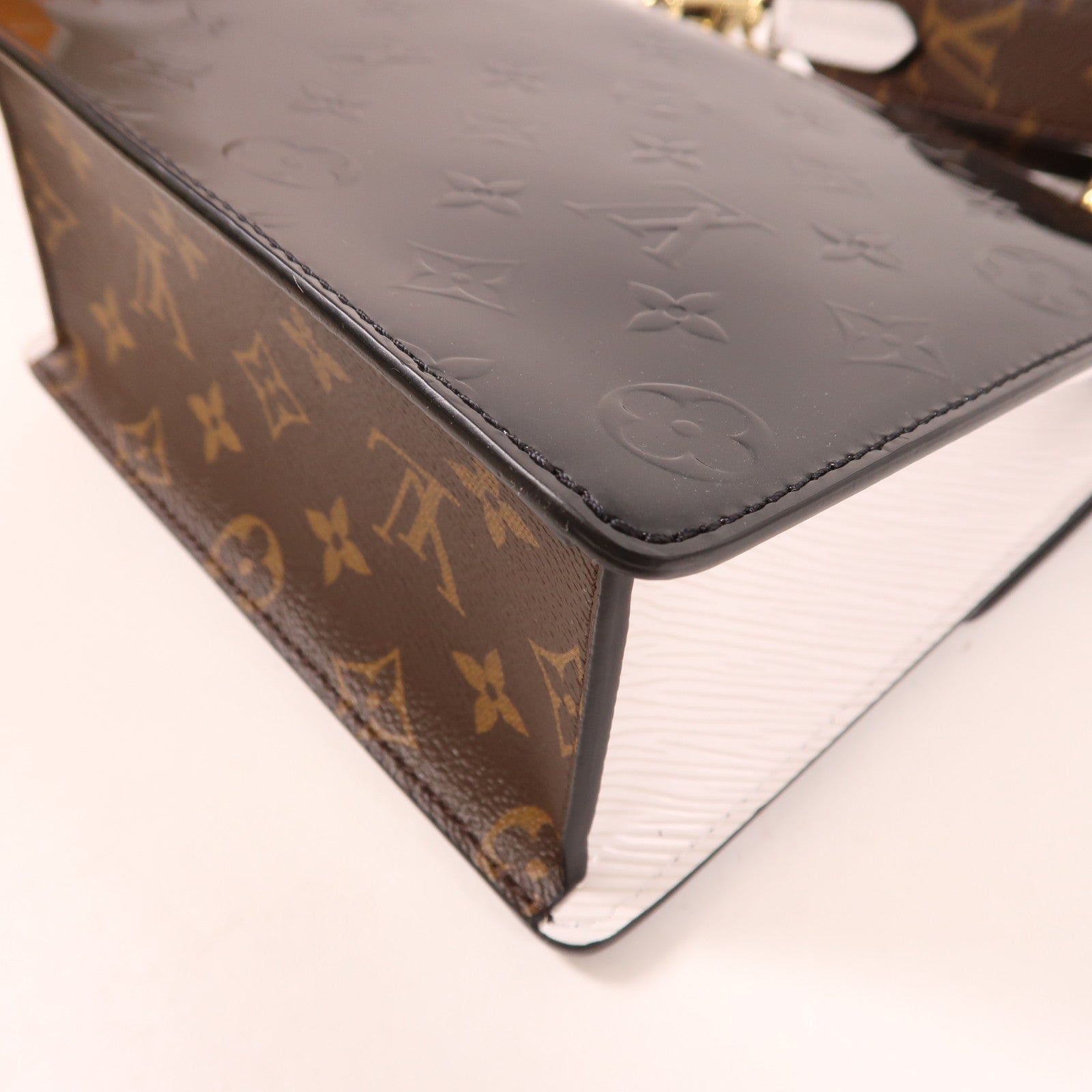 LOUIS VUITTON LV GHW Spring Street 2 Way Shoulder Bag M90375 Monogram Epi Vernis