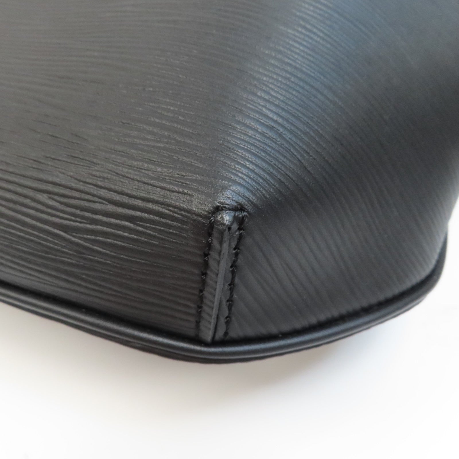 LOUIS VUITTON EPI Bum Bag銀扣肩背袋黑色