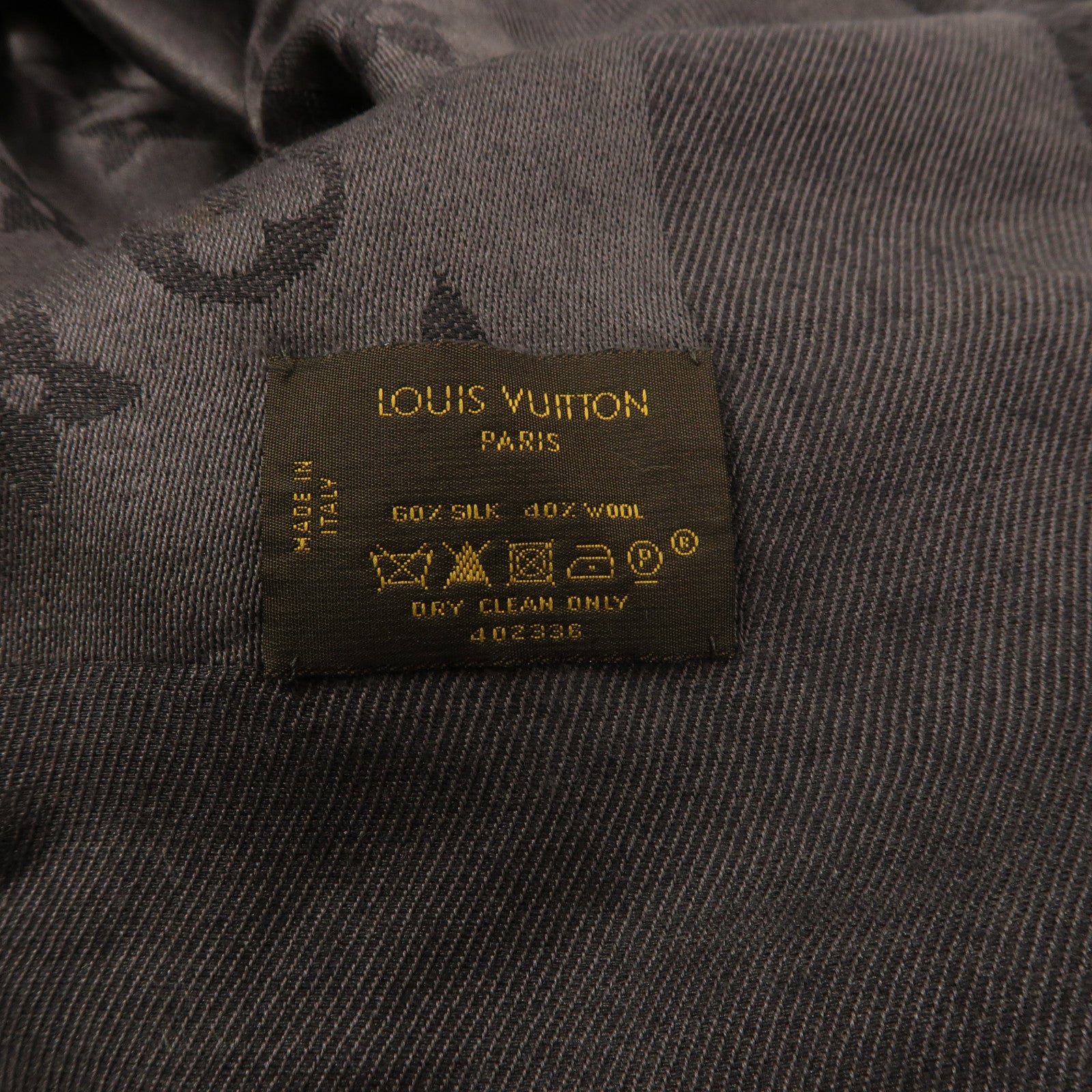LOUIS VUITTON 絲質/羊毛Monogram Shine Shawl 142X142cm披肩/圍巾
