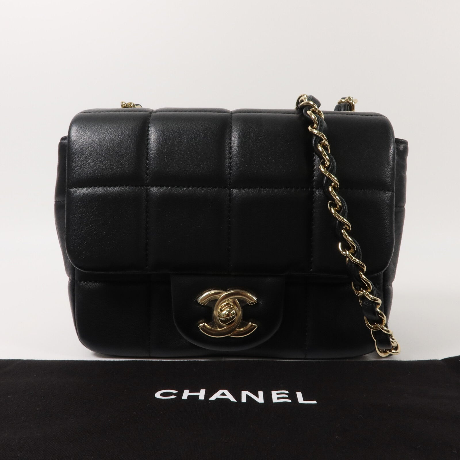 CHANEL 牛皮皮革Chain Shoulder鏈帶肩背袋