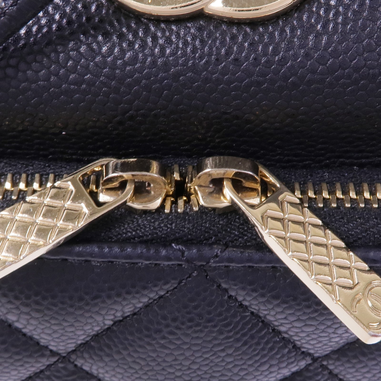 CHANEL 牛皮皮革Chain Shoulder Bag金扣鏈帶肩背袋