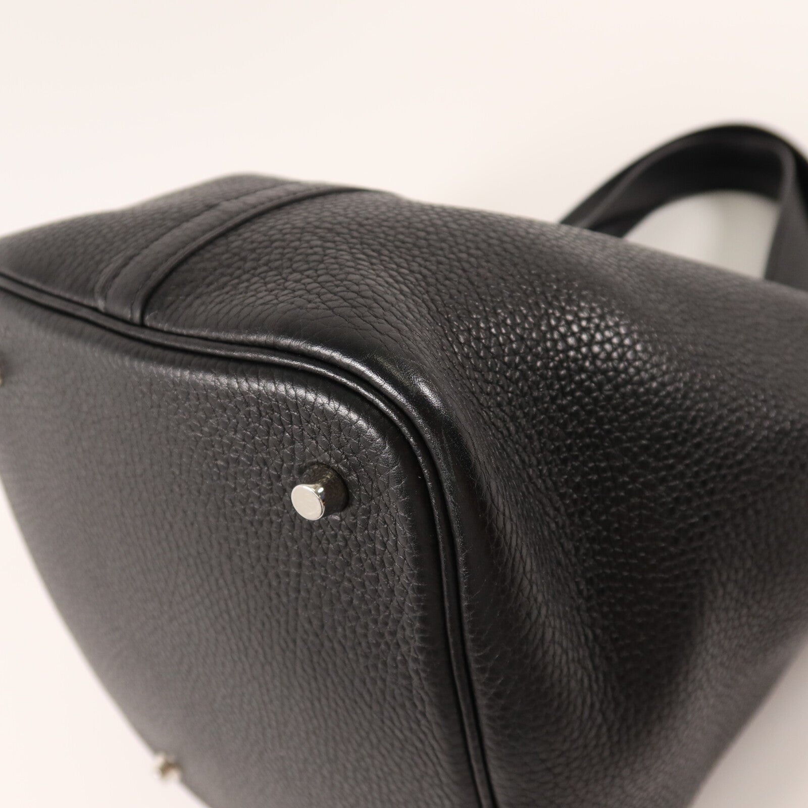 HERMES Clemence皮革Picotin MM扣手挽袋Noir