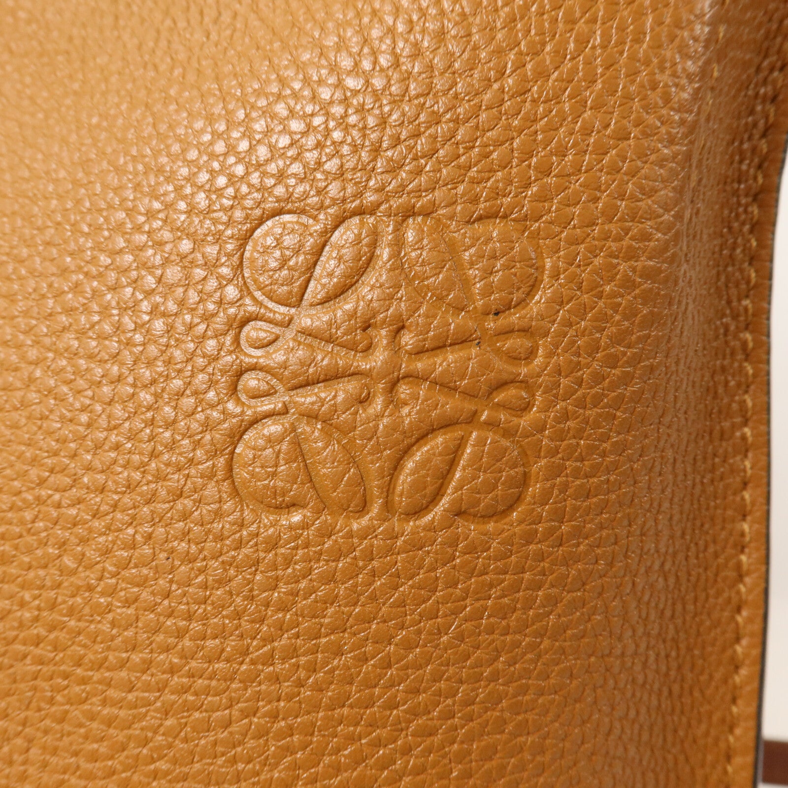 LOEWE 牛皮皮革Gate Bucket肩背袋