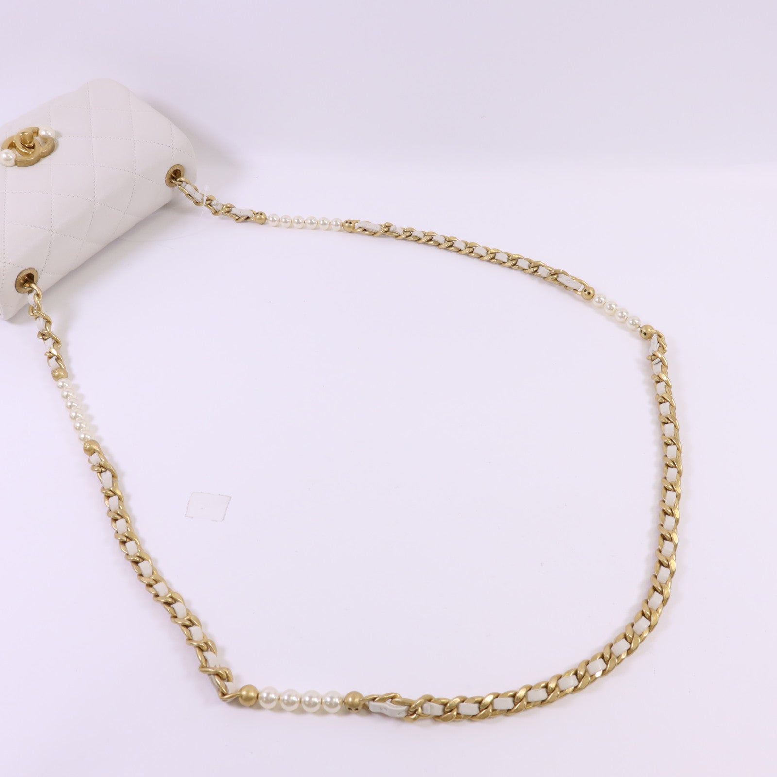 CHANEL 牛皮皮革Shoulder Bag金扣鏈帶肩背袋