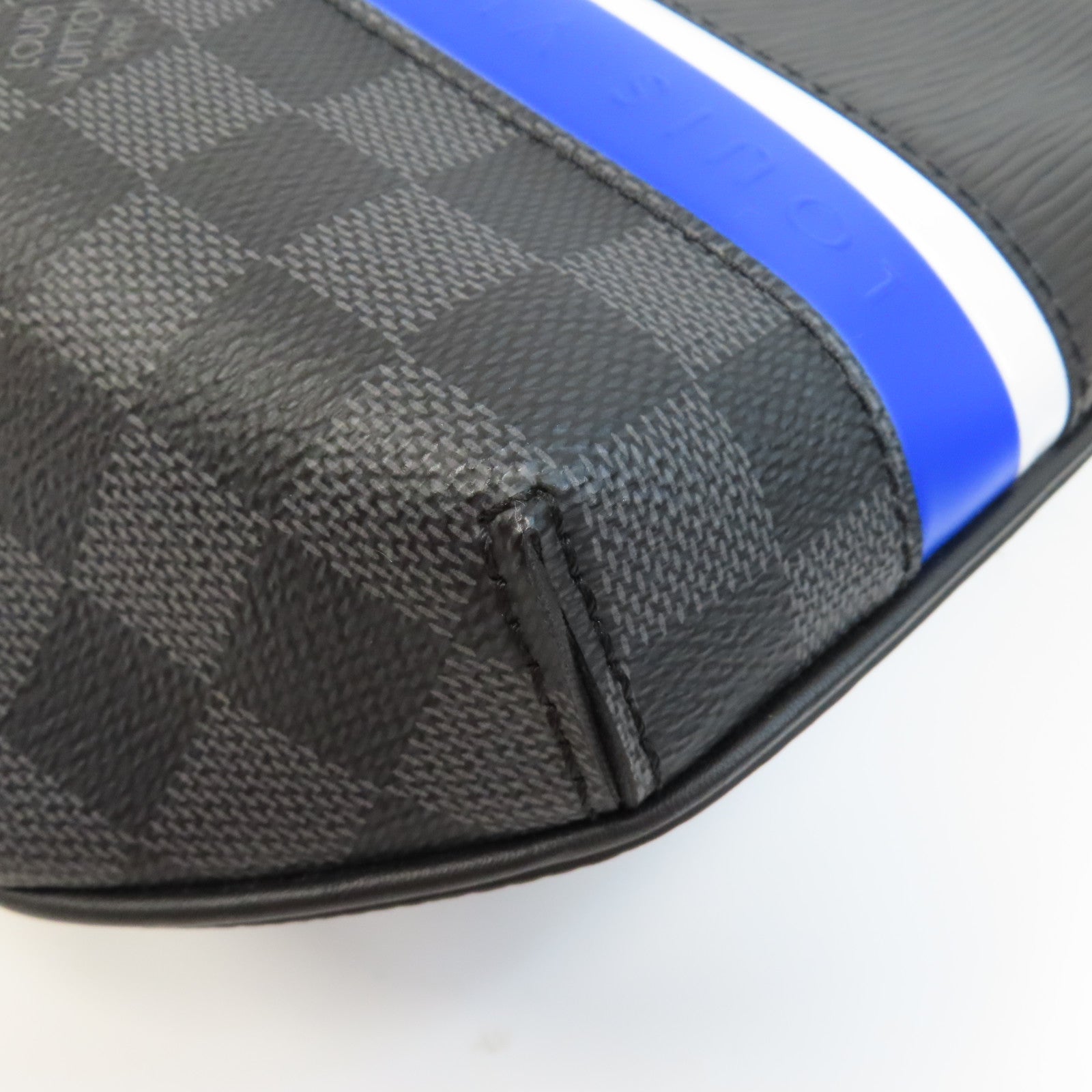 LOUIS VUITTON EPI Bum Bag銀扣肩背袋黑色