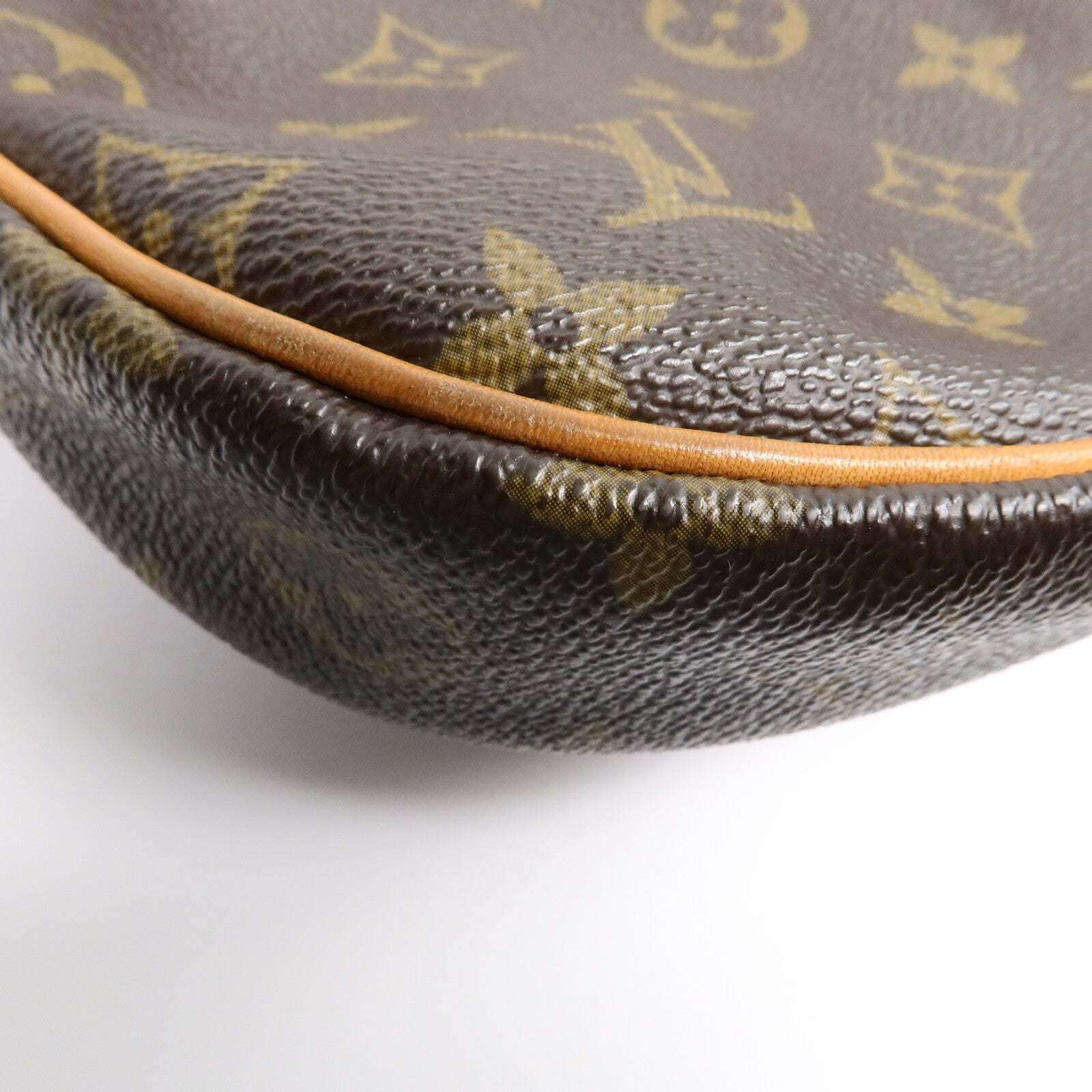 LOUIS VUITTON Monogram Odeon PM肩背袋