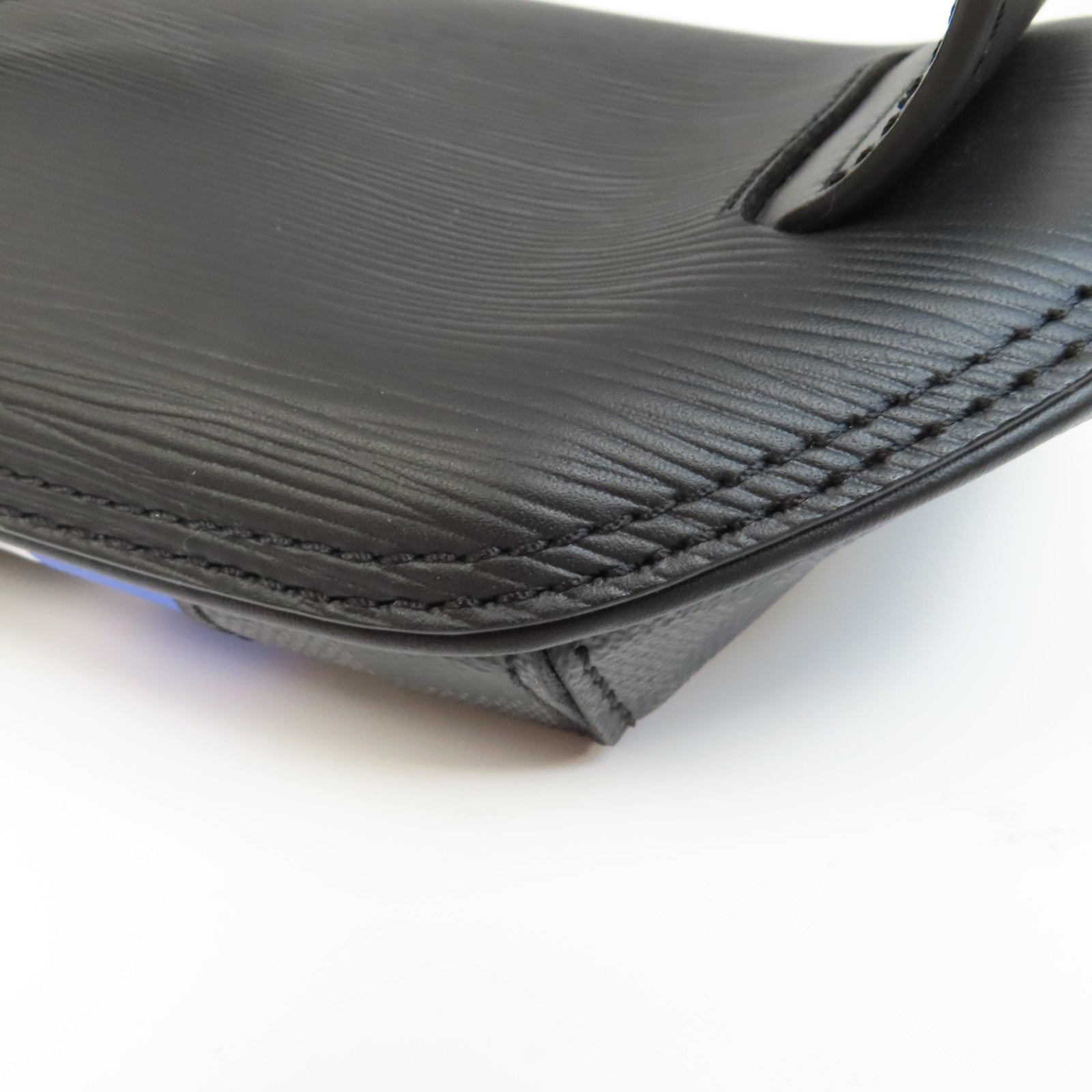 LOUIS VUITTON EPI Bum Bag銀扣肩背袋黑色