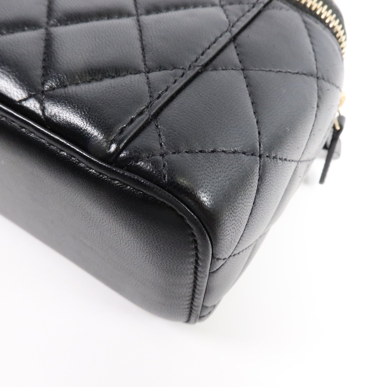 CHANEL 羊皮皮革Vanity Case鏈帶肩背袋