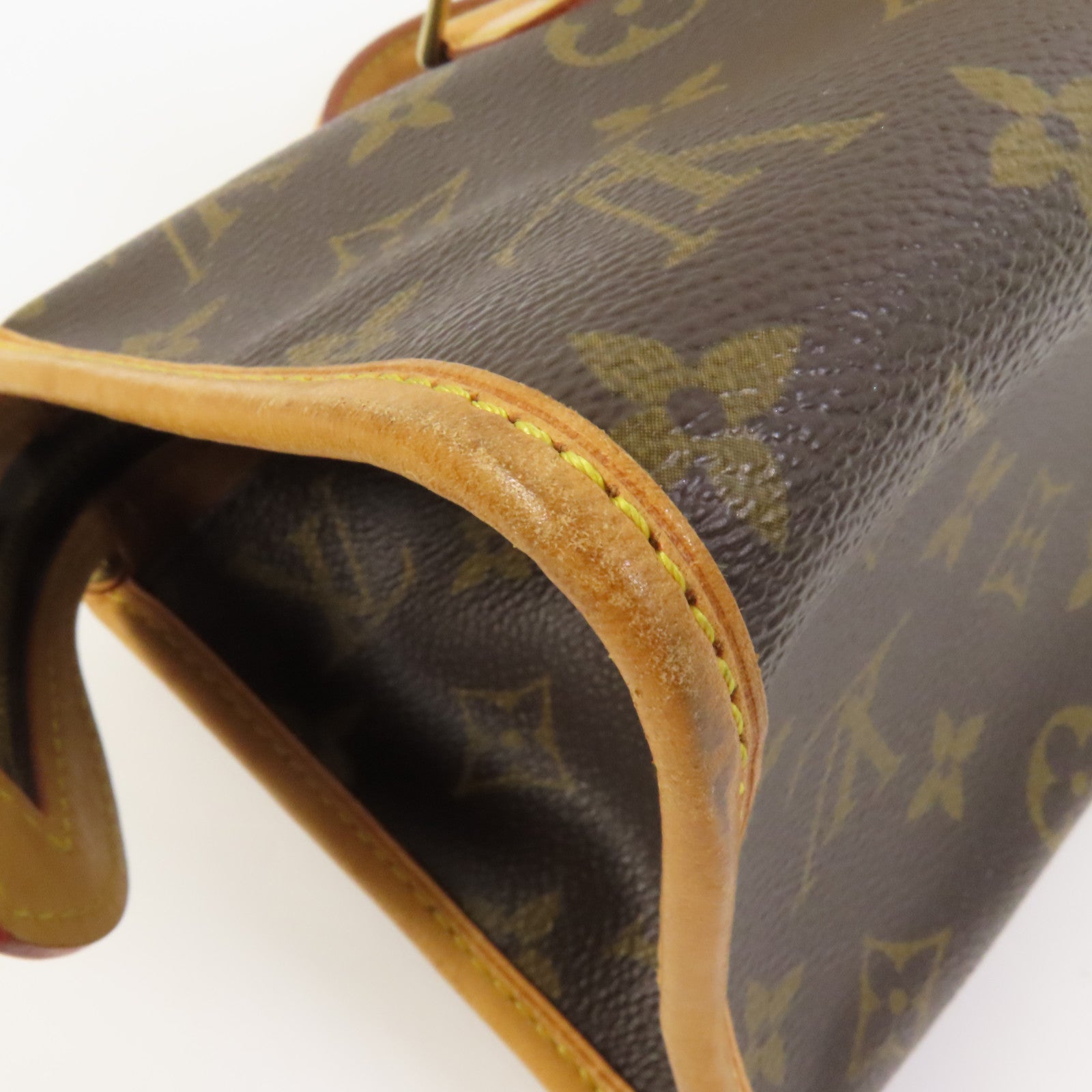 LOUIS VUITTON Monogram Popincourt金扣手挽袋