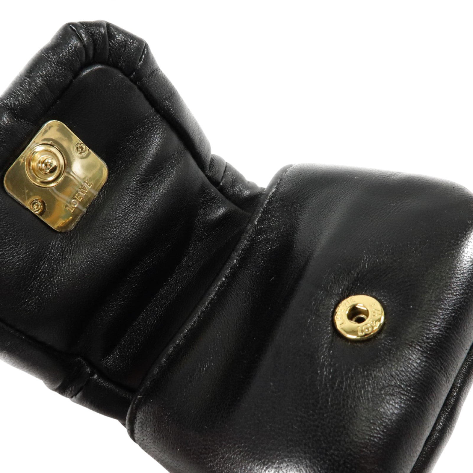 LOEWE 羊皮皮革Goya Puffer Charm金扣掛飾