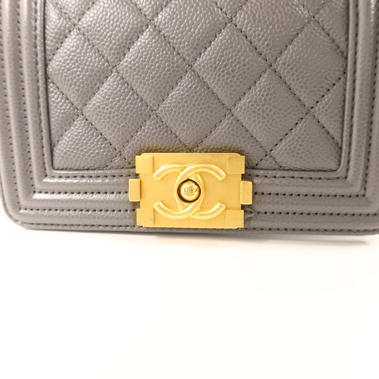 CHANEL 牛皮皮革Mini Boy金扣鏈帶肩背袋