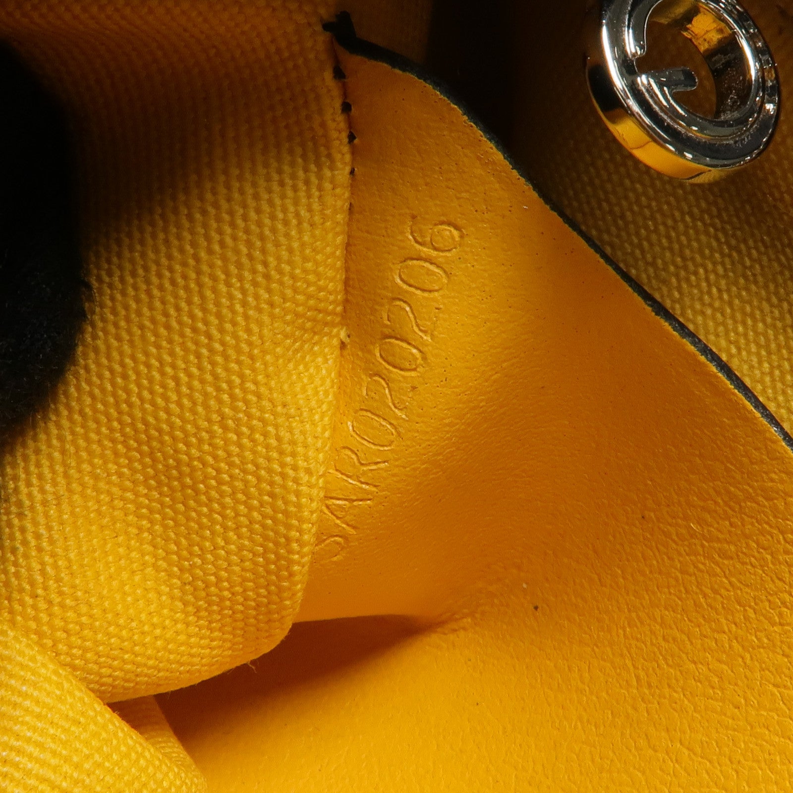 GOYARD 塗層帆布Pouch銀扣手拿包