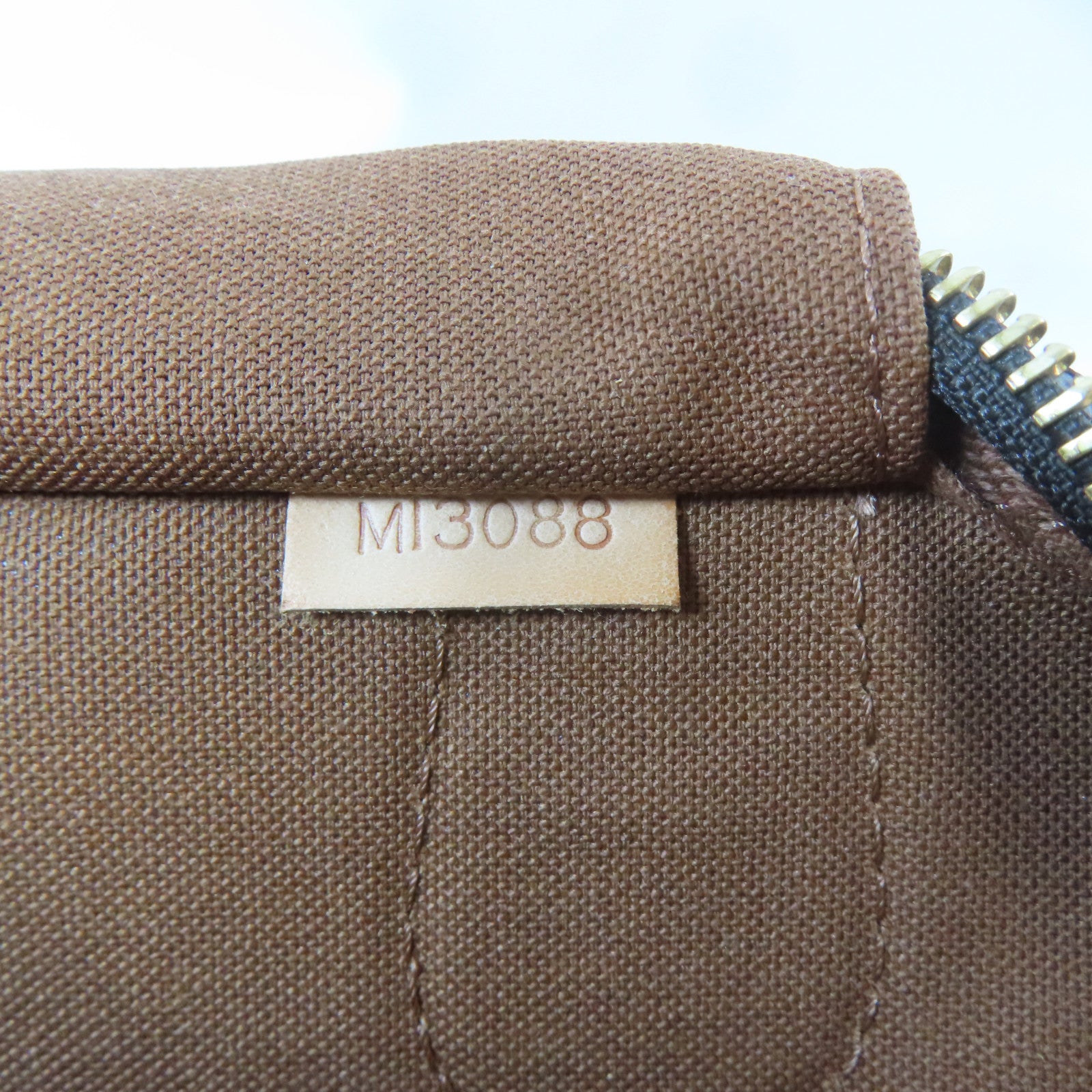 LOUIS VUITTON Monogram Montorgueil PM金扣肩背袋棕色