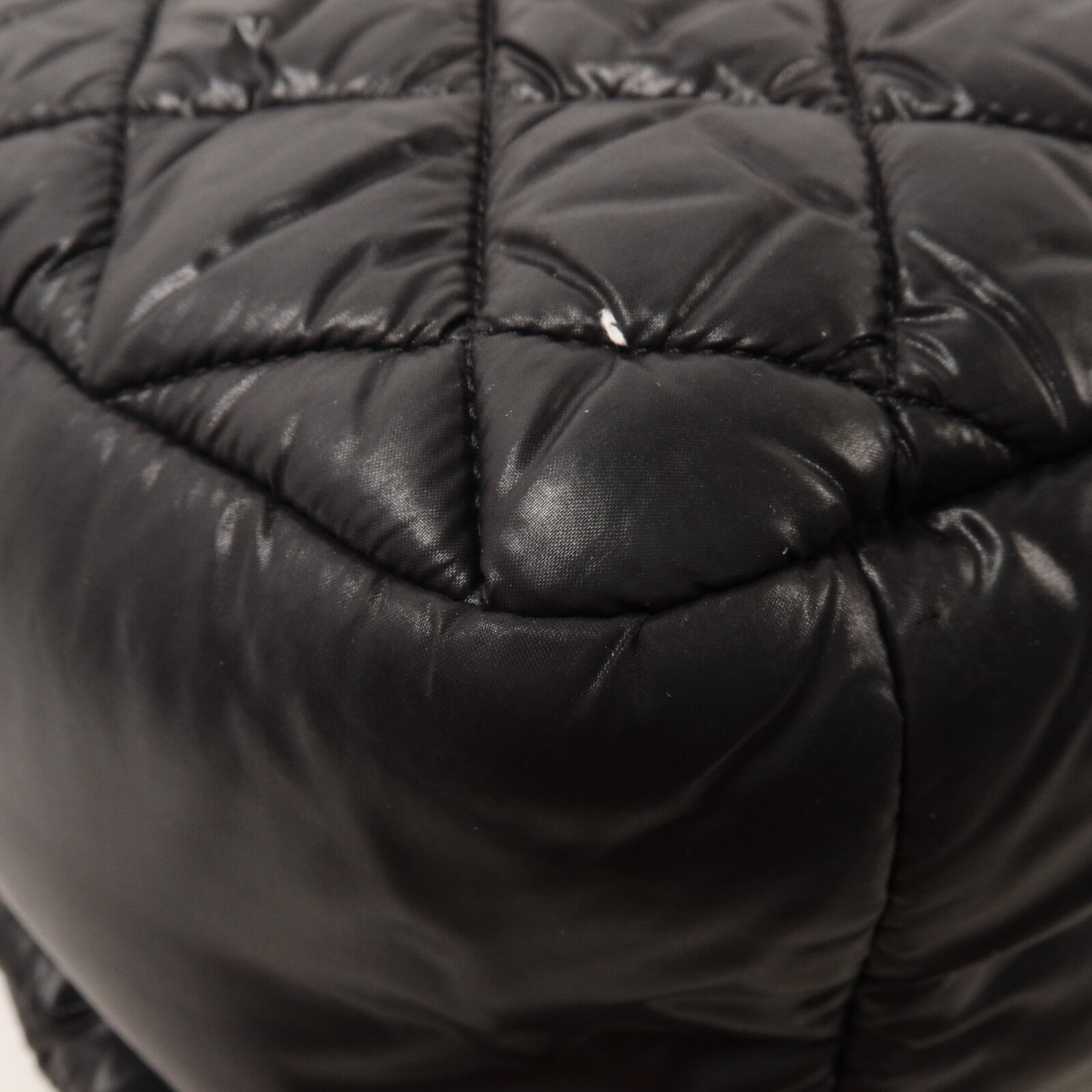 CHANEL 尼龍Coco Cocoon肩背袋