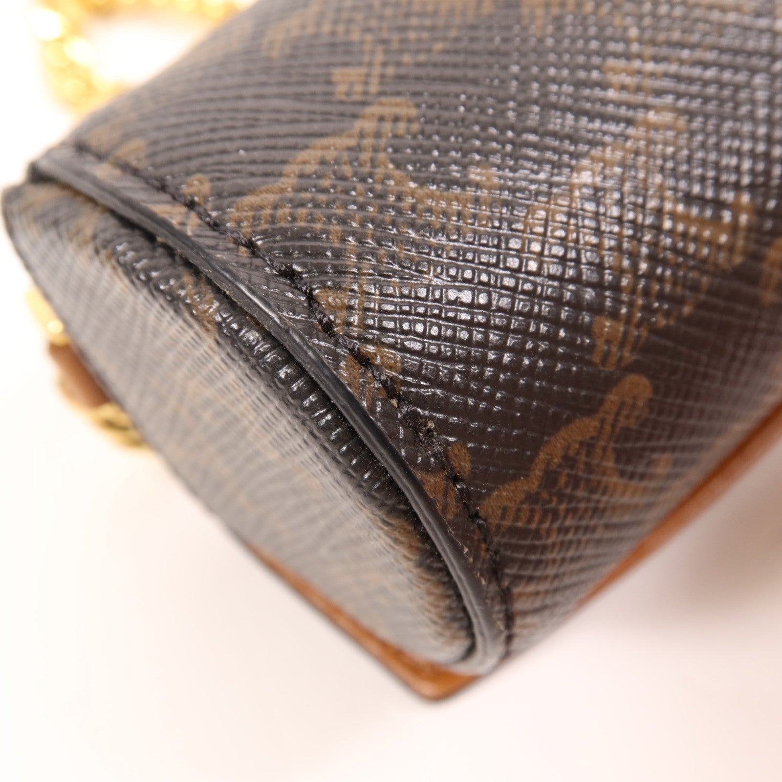 CELINE 塗層帆布Mini Macadam Lipstick Pouch金扣鏈帶唇膏盒