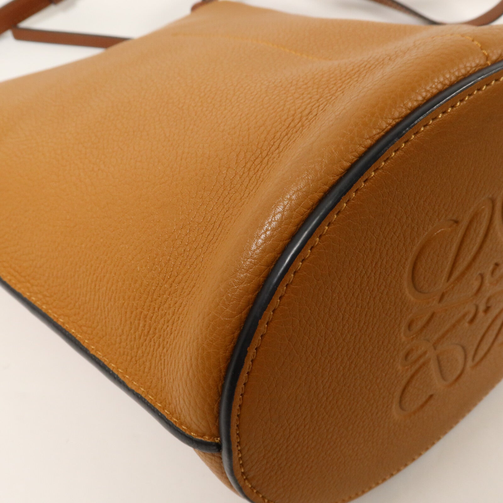 LOEWE 牛皮皮革Gate Bucket肩背袋