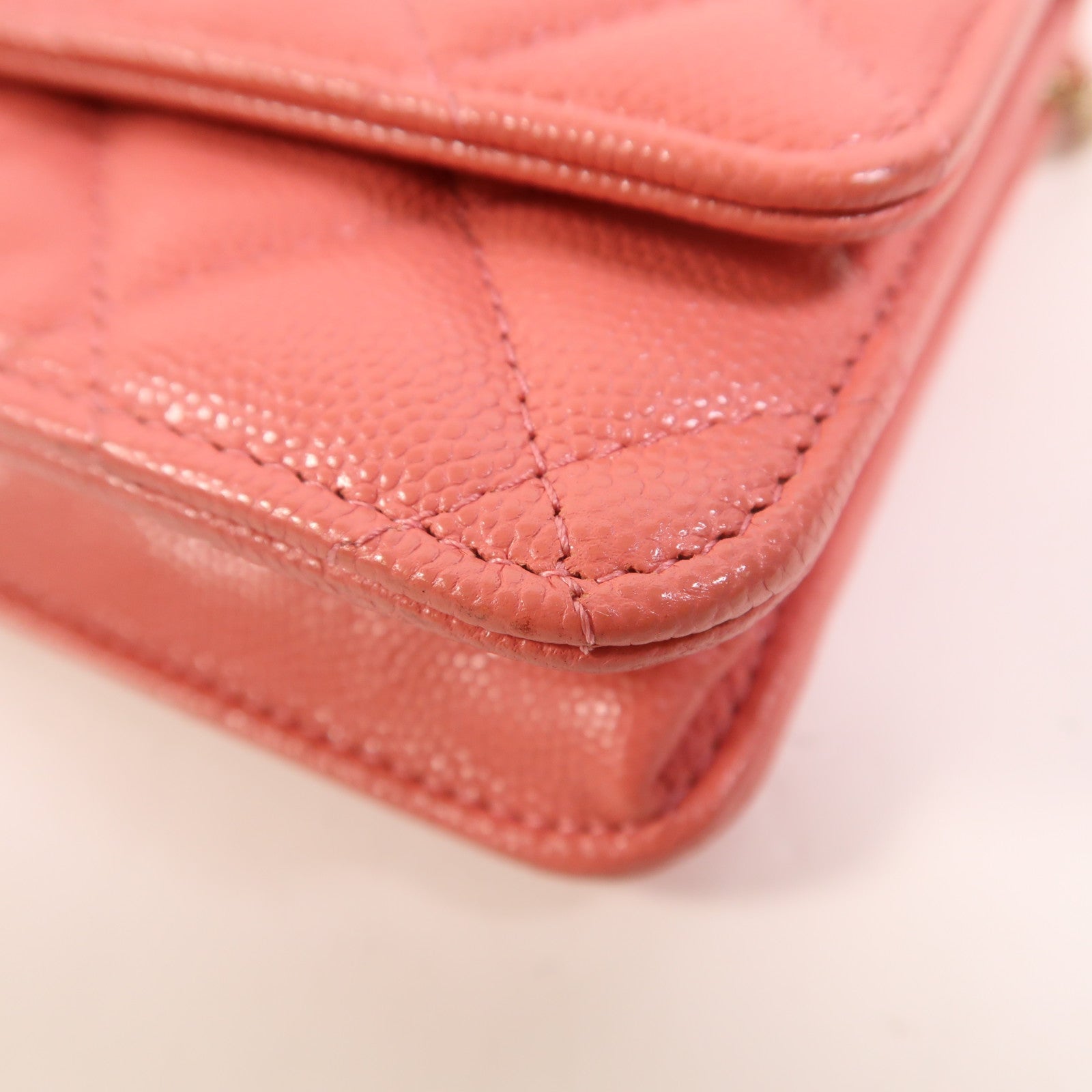 CHANEL 牛皮皮革WOC Wallet On Chain金扣鏈帶肩背袋