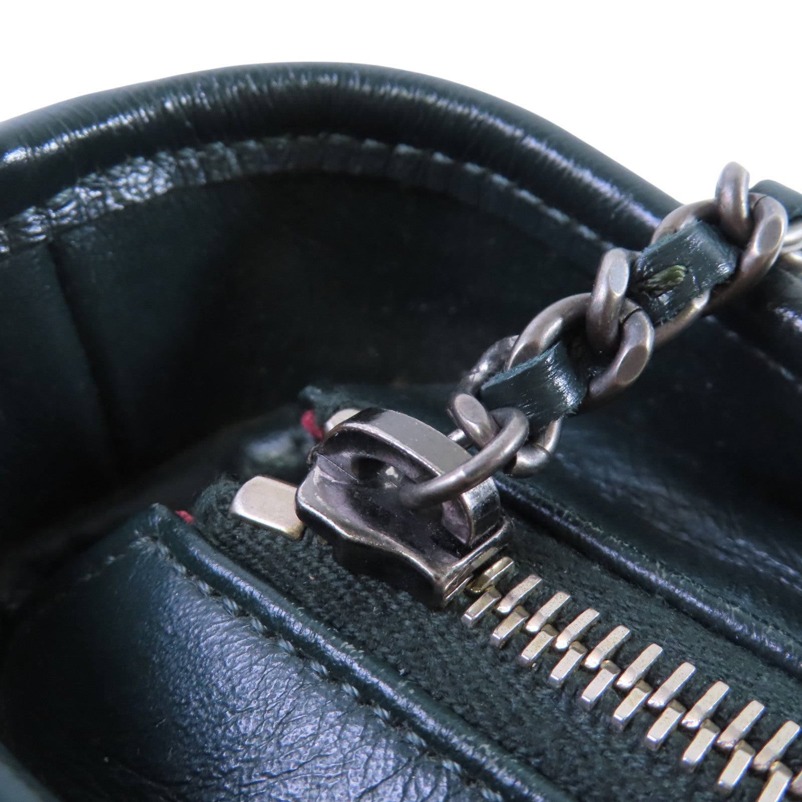 CHANEL 牛皮皮革Gabrielle Chain Shoulder Bag銀扣鏈帶肩背袋