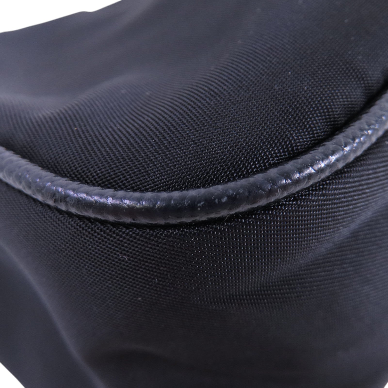 PRADA 尼龍Hobo Shoulder Bag銀扣肩背袋
