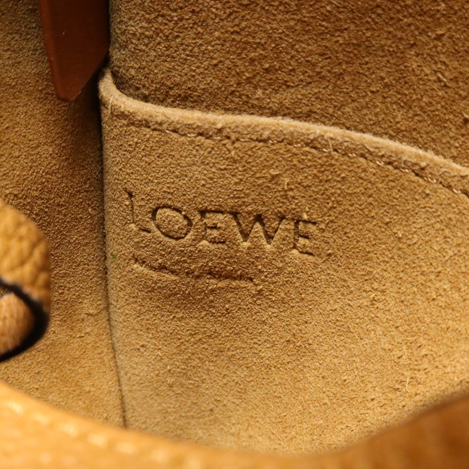 LOEWE 牛皮皮革Gate Bucket肩背袋