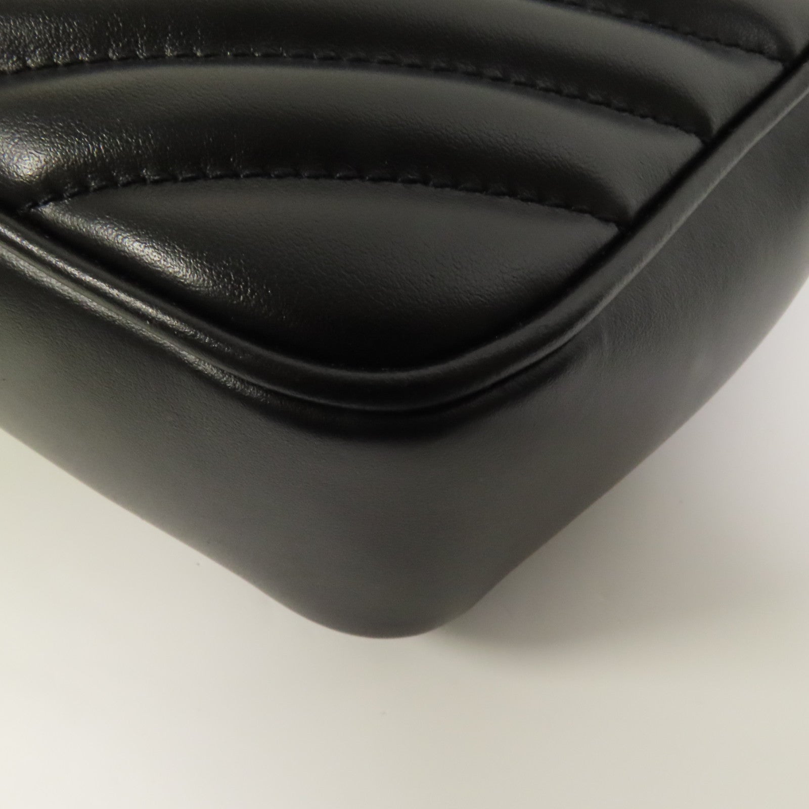 SAINT LAURENT 牛皮皮革Shoulder Bag肩背袋