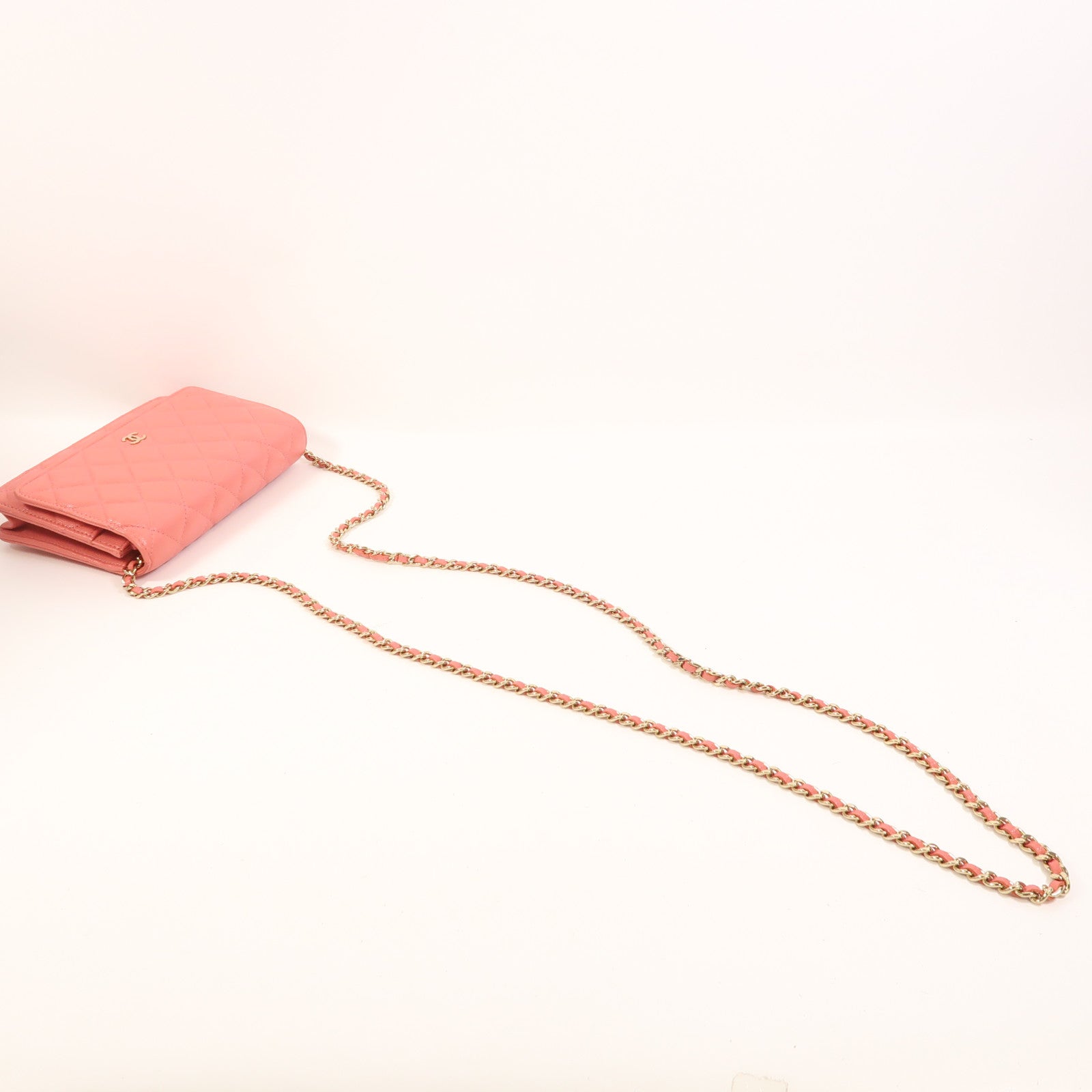 CHANEL 牛皮皮革WOC Wallet On Chain金扣鏈帶肩背袋