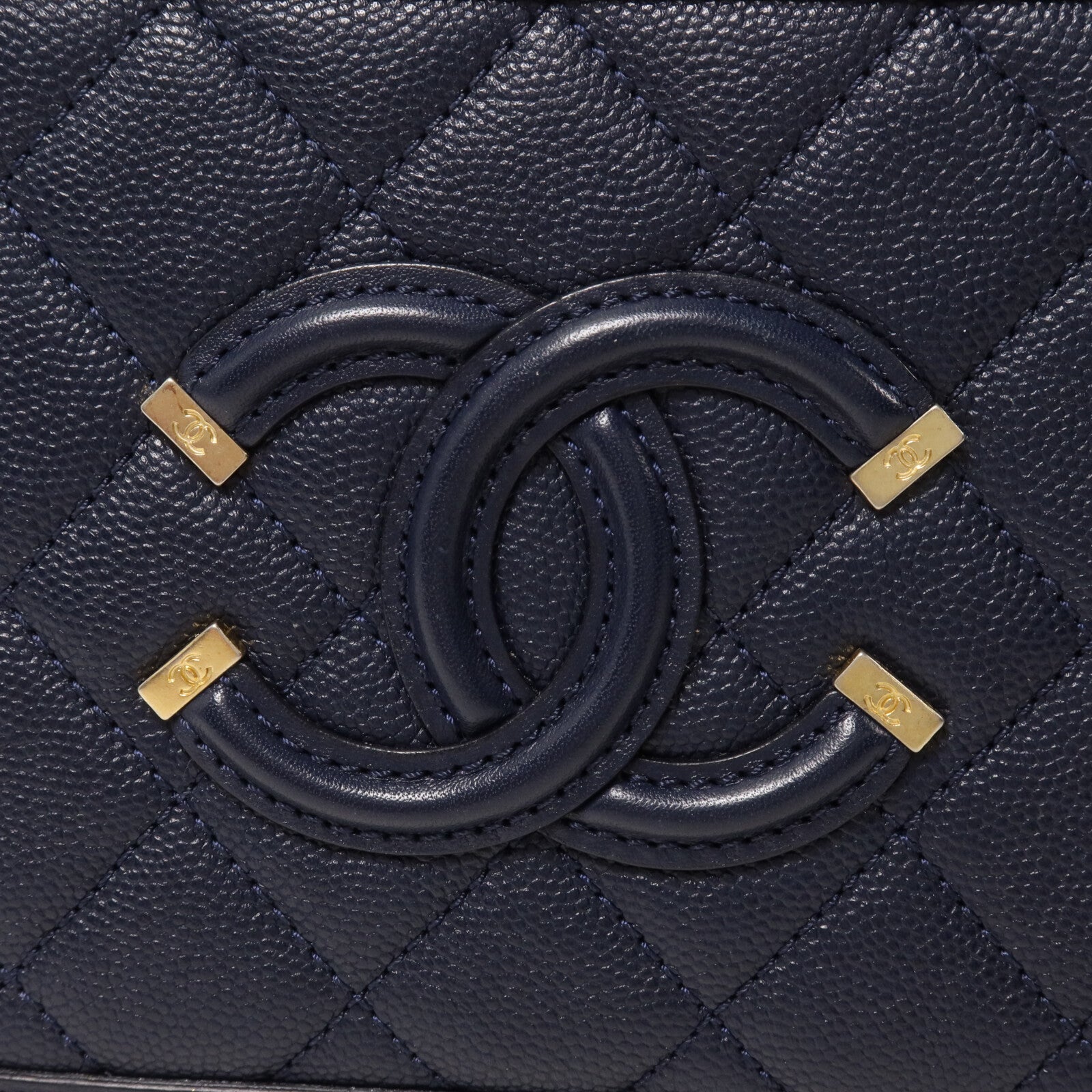 CHANEL 牛皮皮革Filigree Vanity Case鏈帶手挽肩背兩用袋