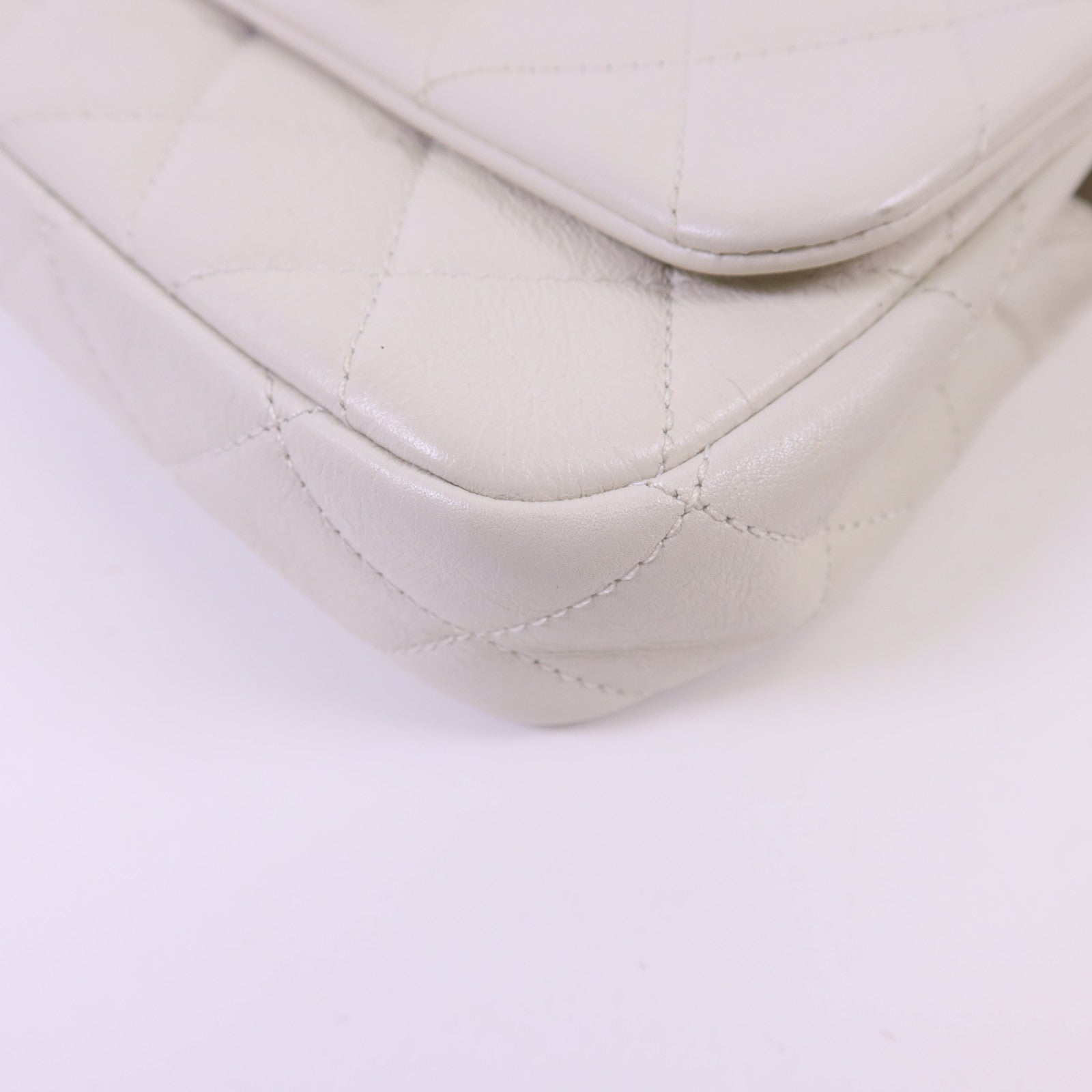 CHANEL 牛皮皮革Shoulder Bag金扣鏈帶肩背袋