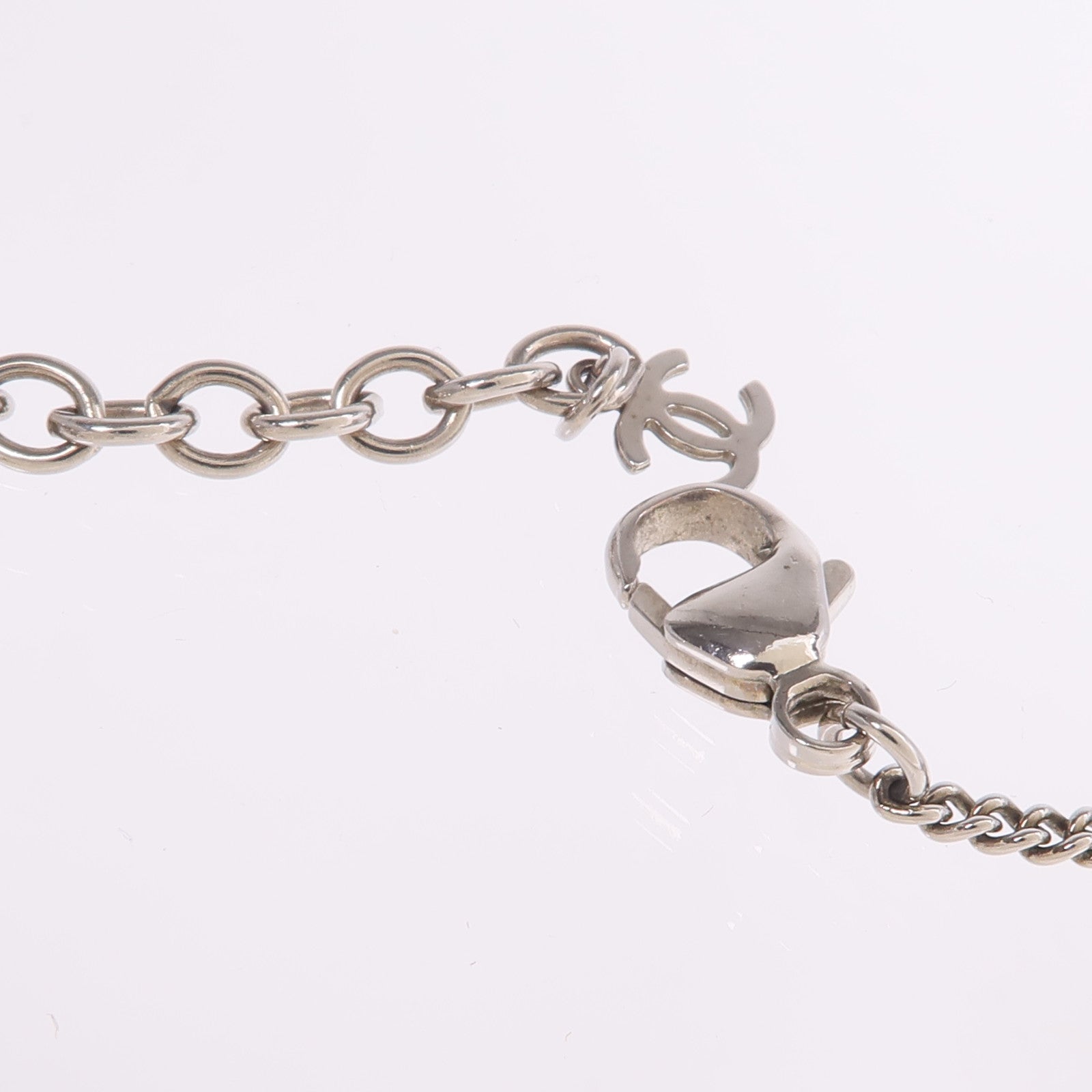 CHANEL 金屬/琺瑯Burttefly CC Pendant Necklace項鍊