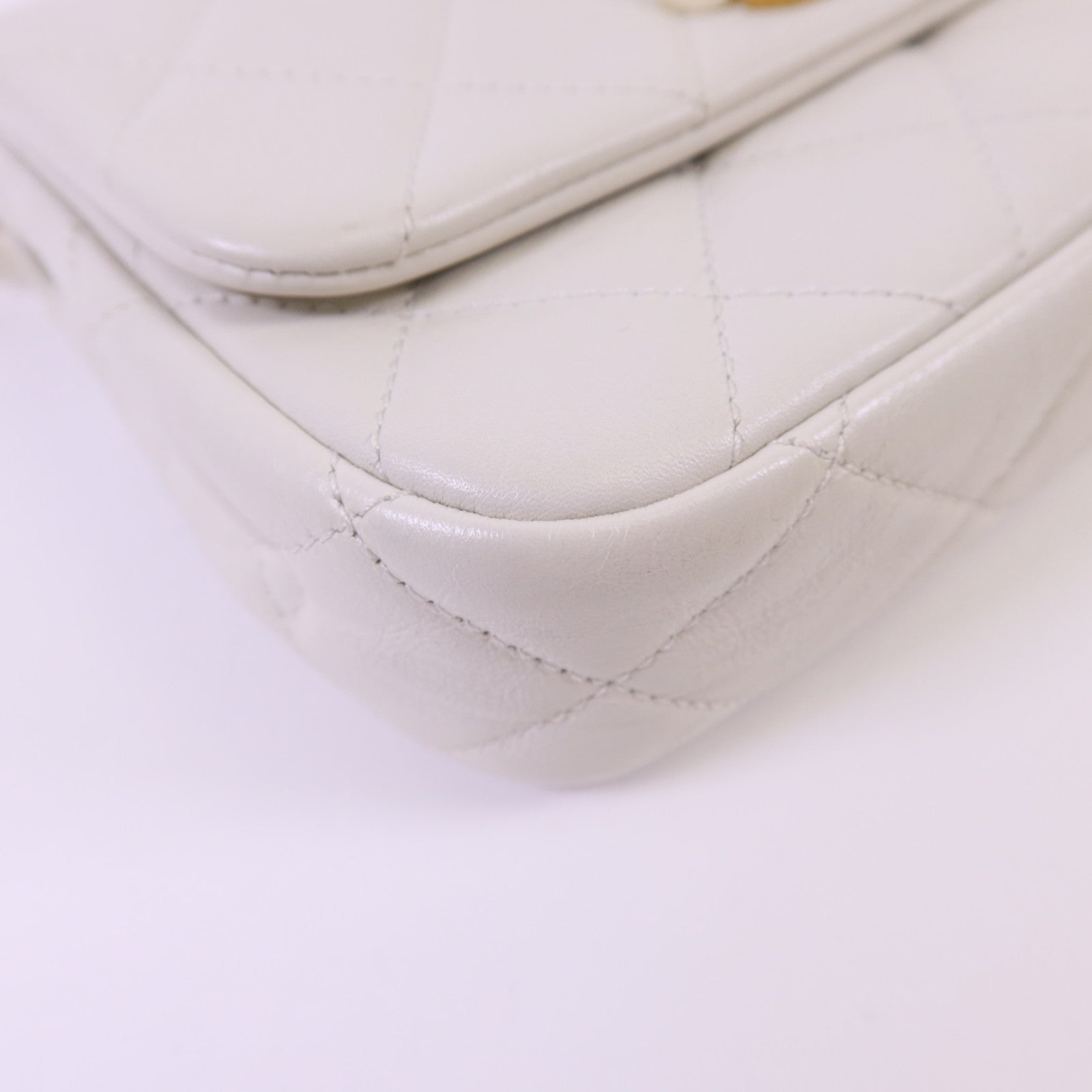 CHANEL 牛皮皮革Shoulder Bag金扣鏈帶肩背袋