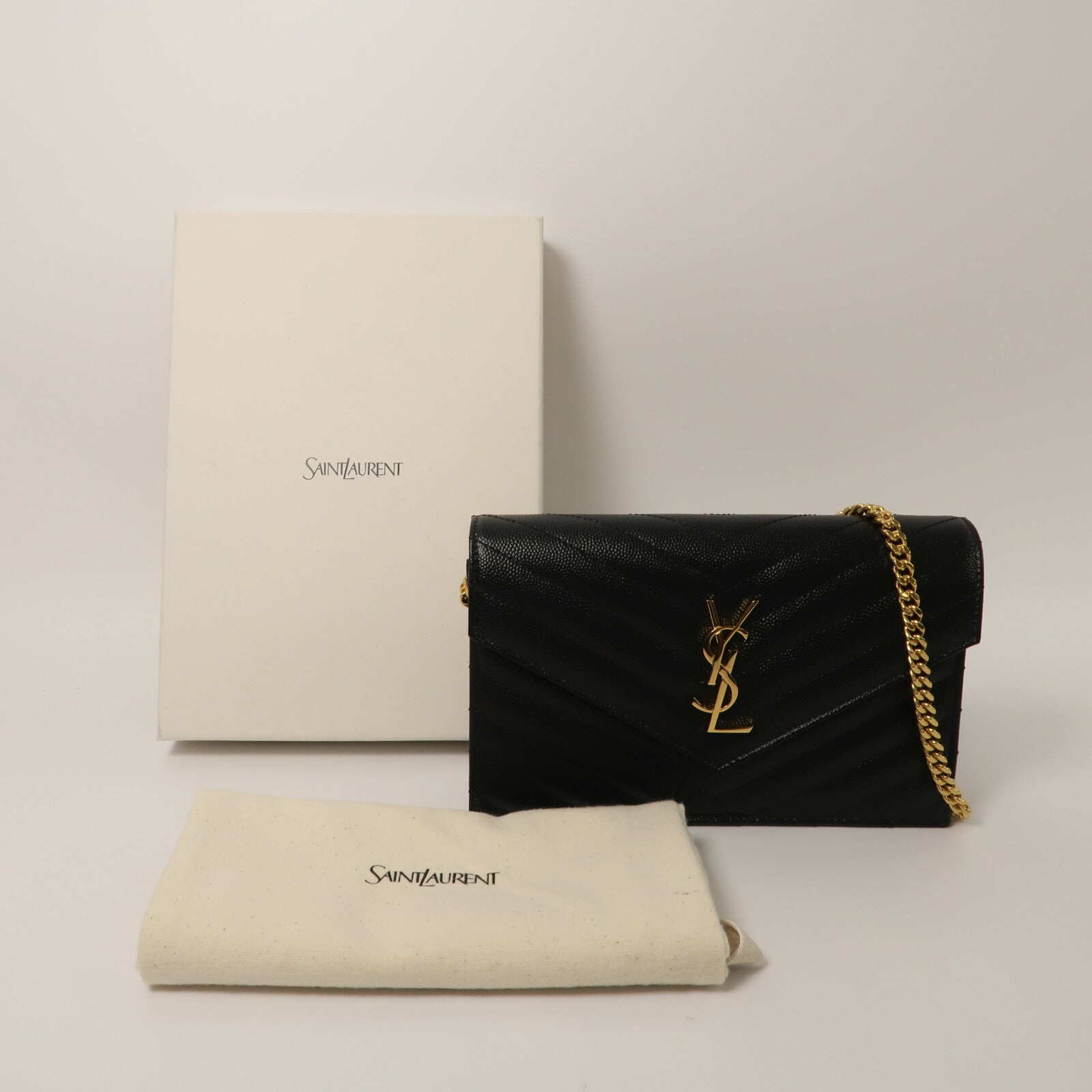 YVES SAINT LAURENT 牛皮皮革Cassandre Envelope Chain Wallet鏈帶肩背袋