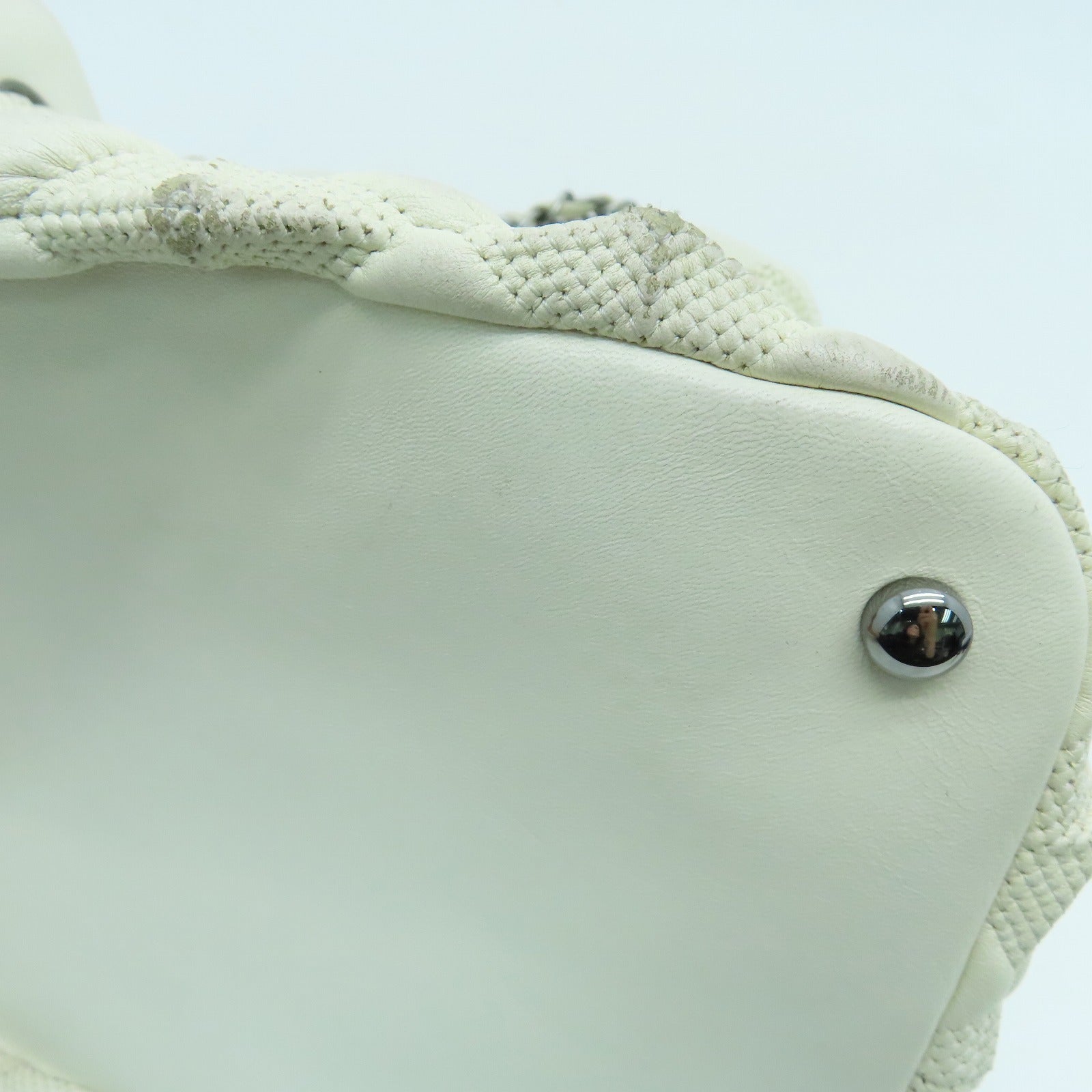 CHANEL 【激減優惠】菱格牛皮皮革Shoulder Bag銀扣肩背袋白色