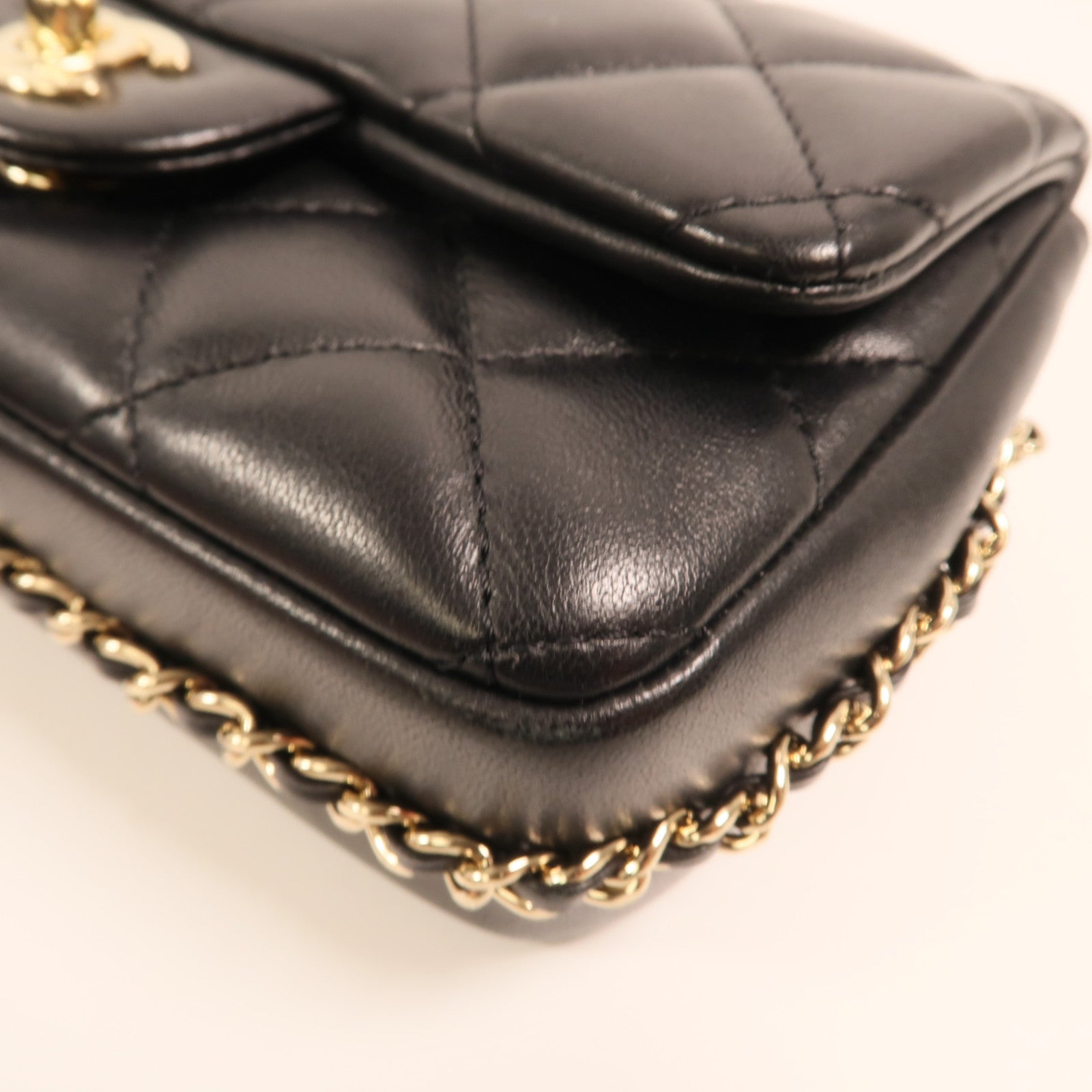 CHANEL 羊皮皮革Chain Shoulder金扣鏈帶肩背袋