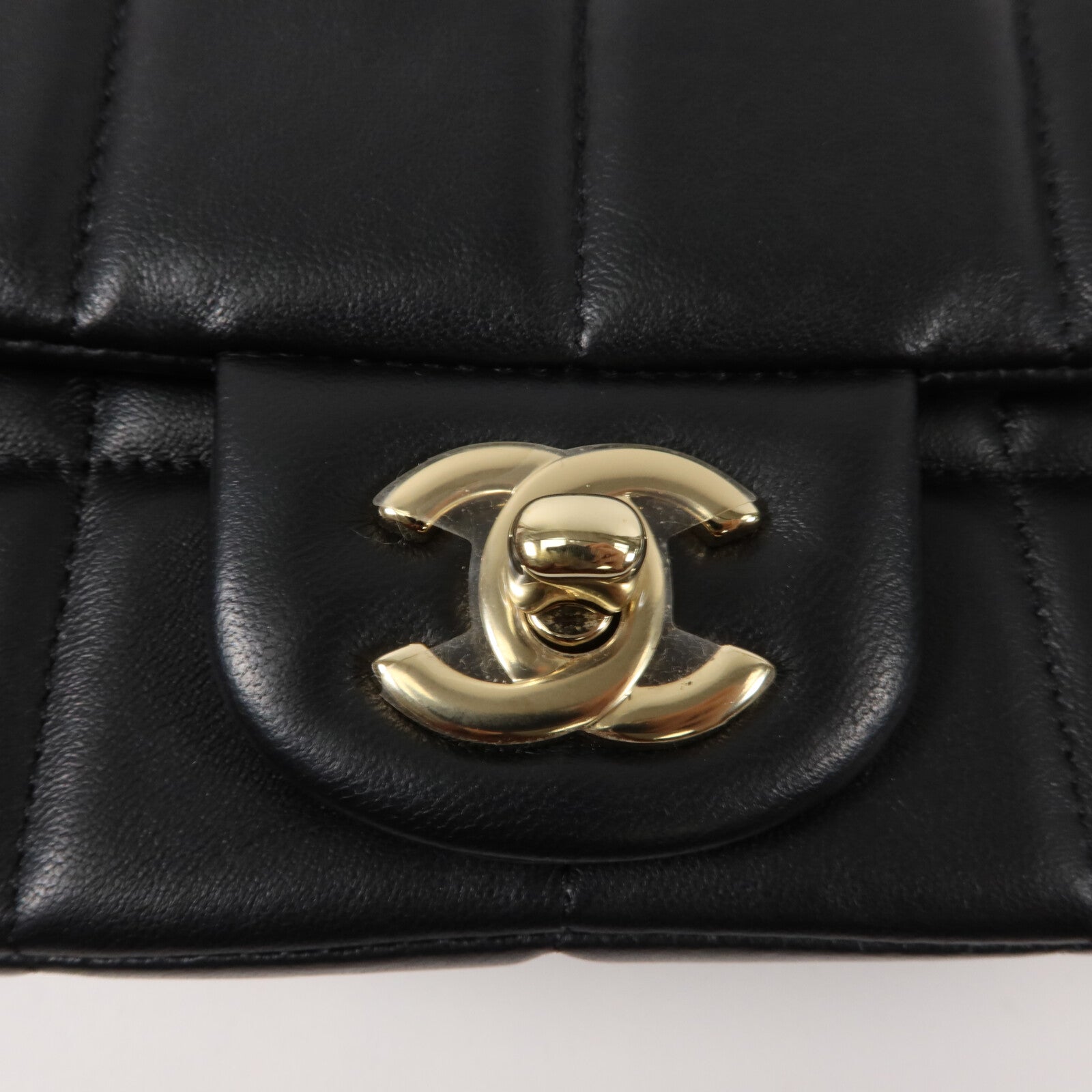 CHANEL 牛皮皮革Chain Shoulder鏈帶肩背袋