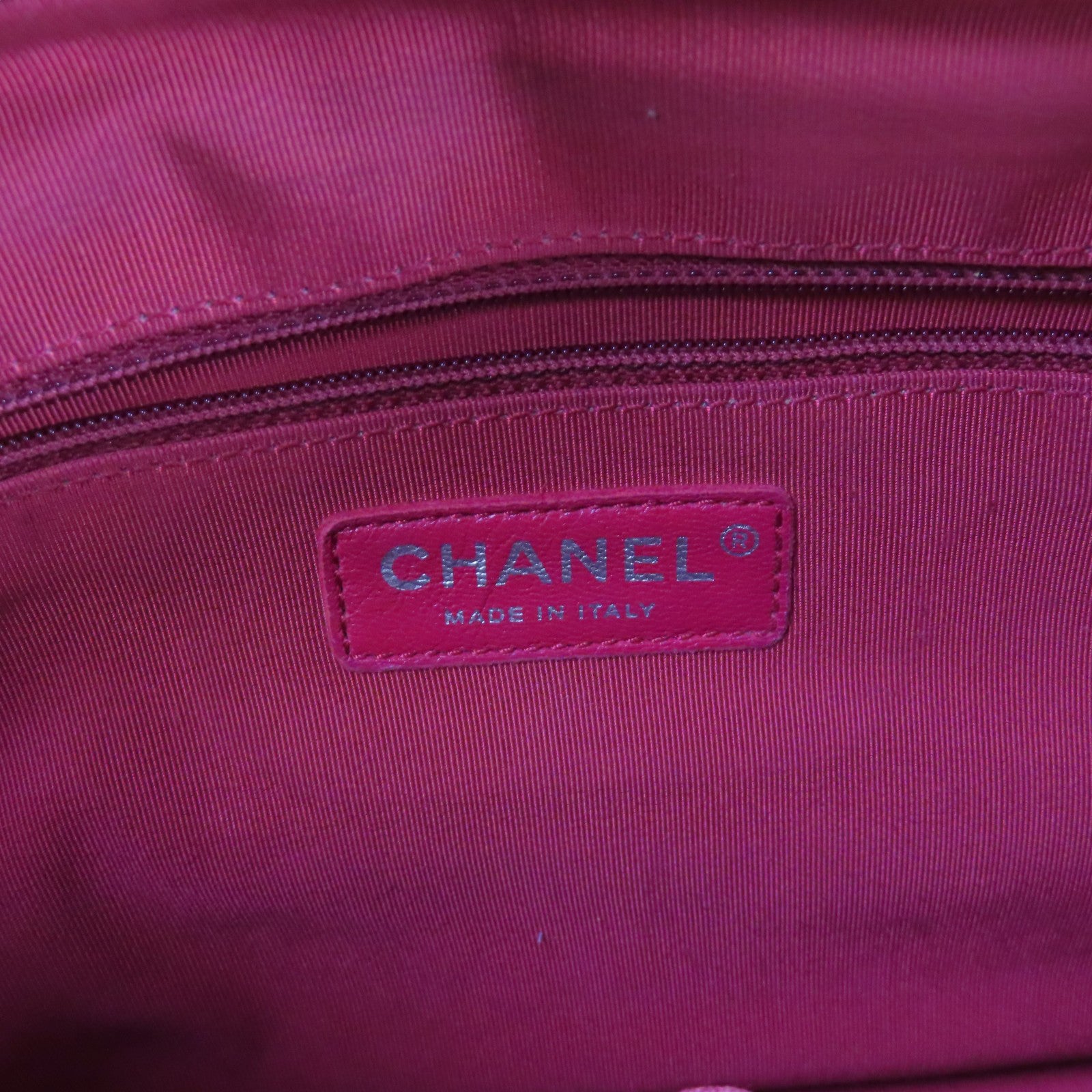 CHANEL 牛皮皮革Gabrielle Chain Shoulder Bag銀扣鏈帶肩背袋