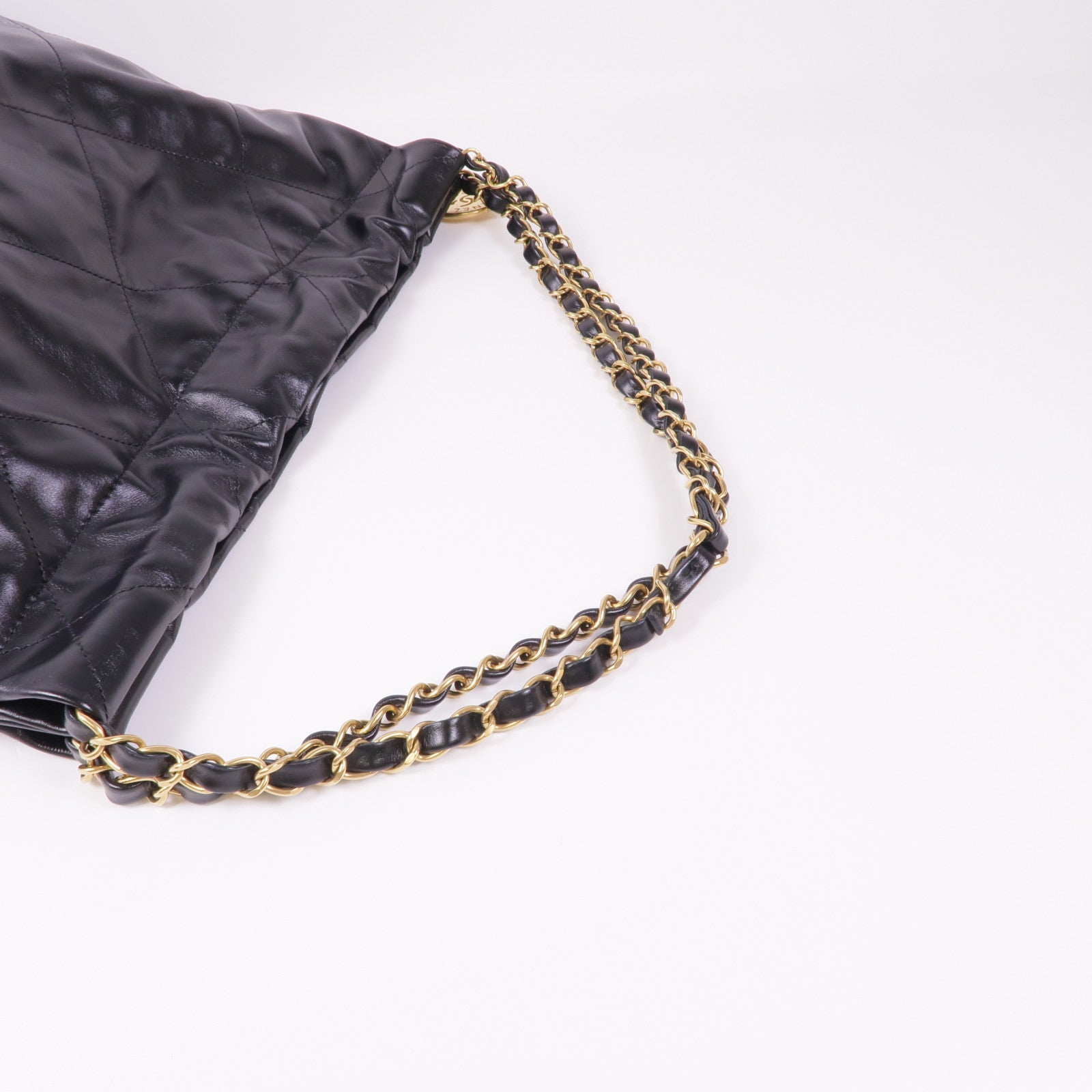 CHANEL 牛皮皮革Chanel 22金扣鏈帶肩背袋