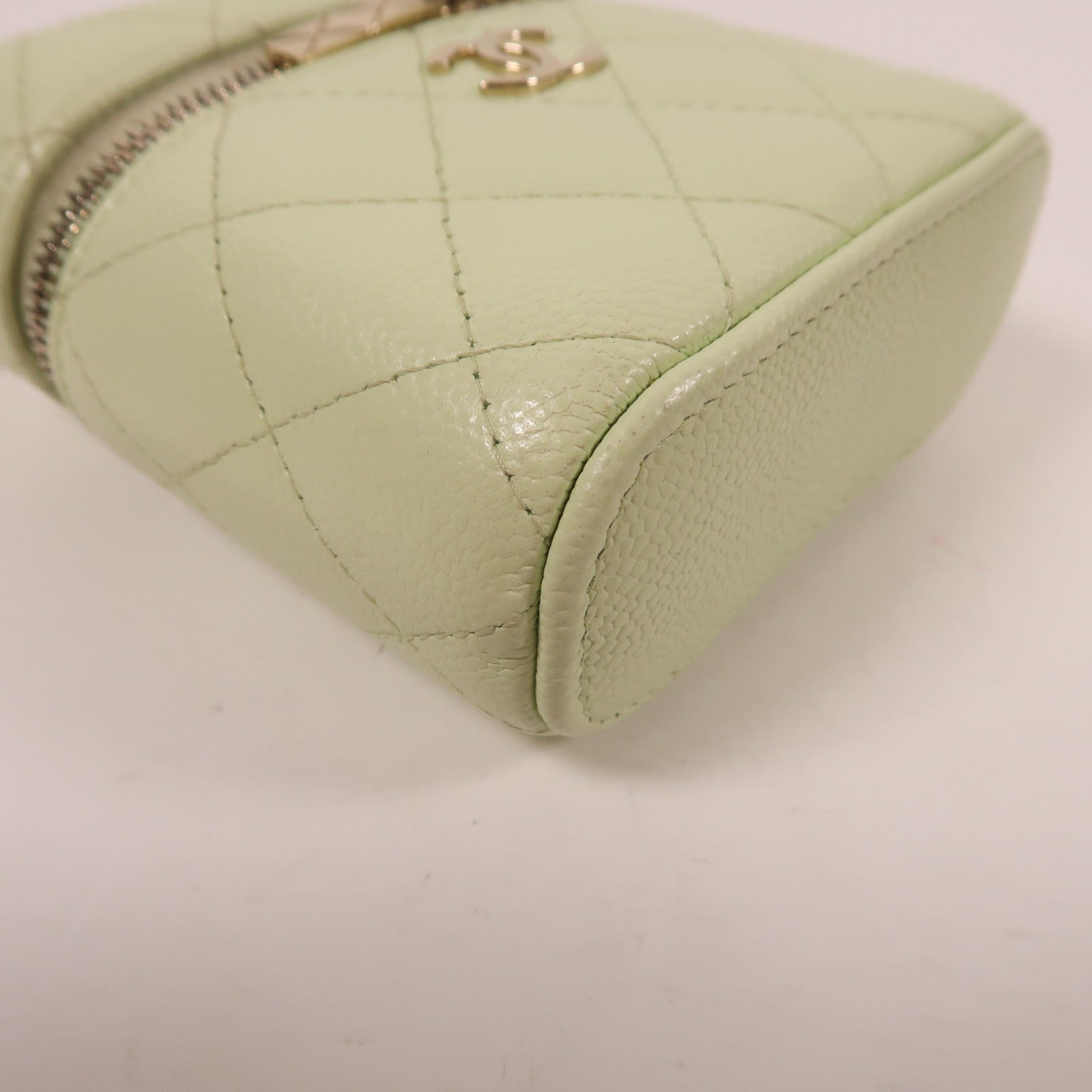 CHANEL 牛皮皮革Chain Shoulder金扣鏈帶肩背袋