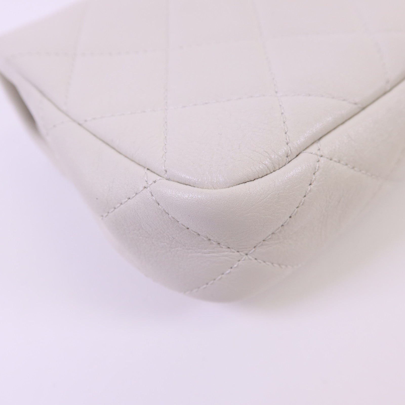 CHANEL 牛皮皮革Shoulder Bag金扣鏈帶肩背袋