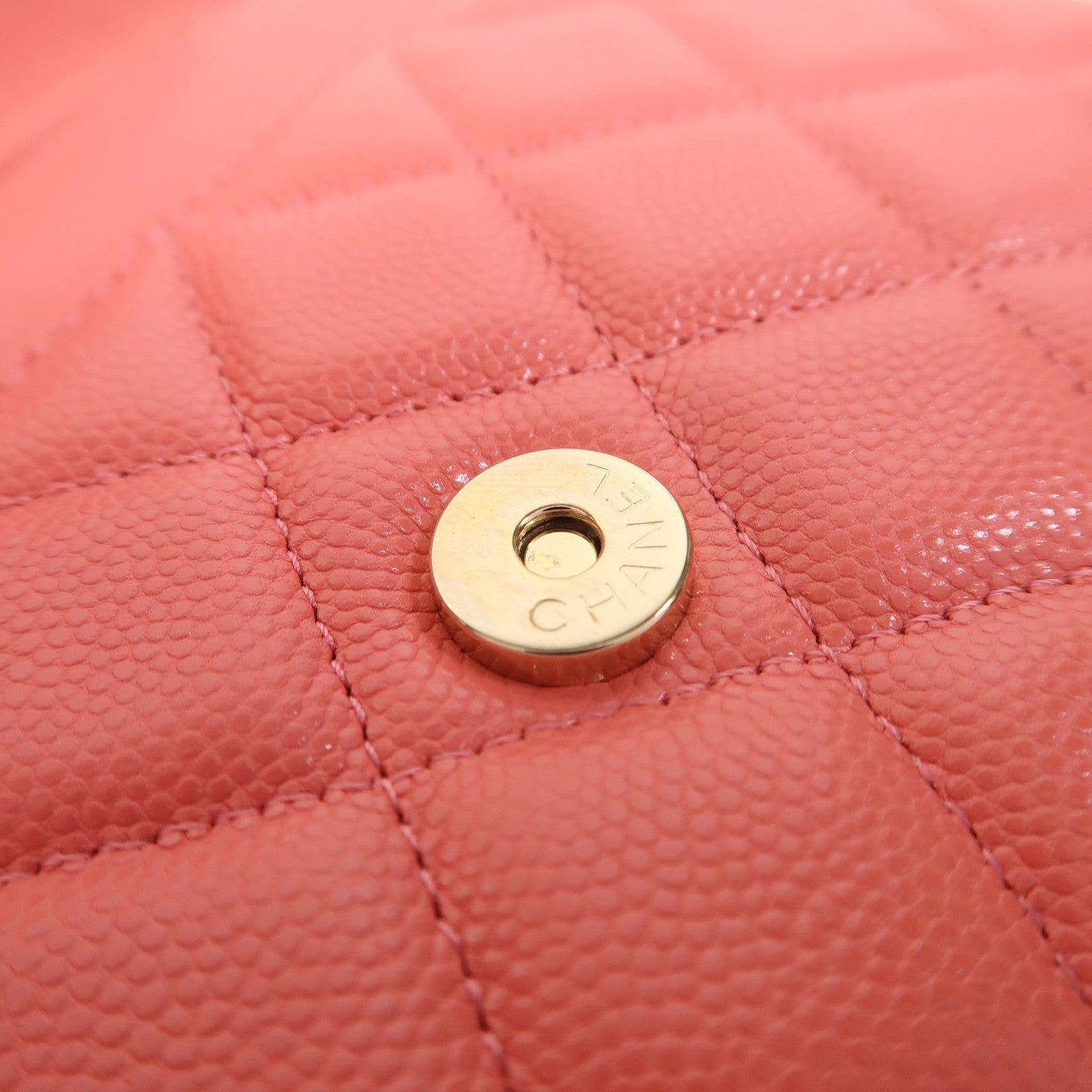 CHANEL 牛皮皮革WOC Wallet On Chain金扣鏈帶肩背袋