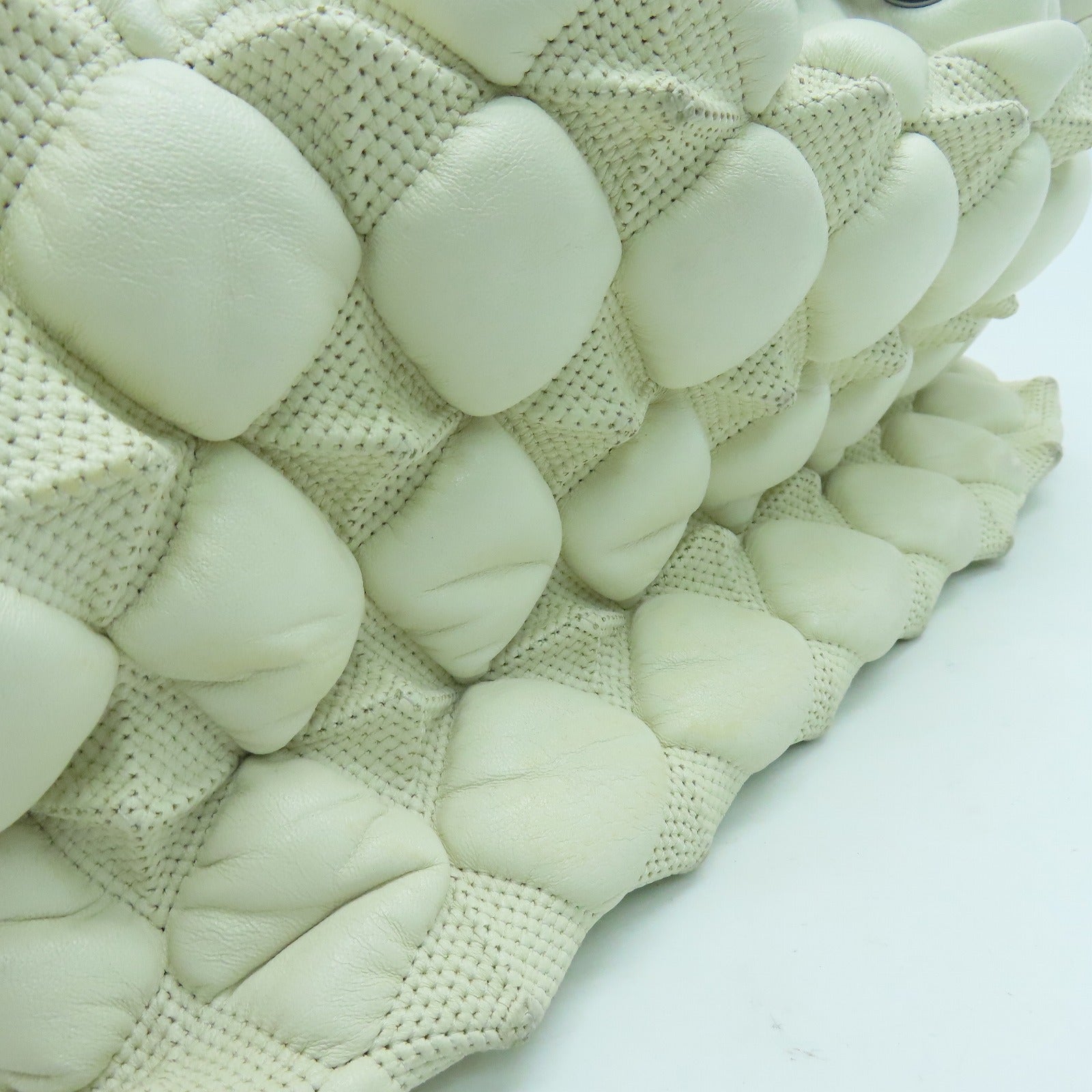 CHANEL 【激減優惠】菱格牛皮皮革Shoulder Bag銀扣肩背袋白色