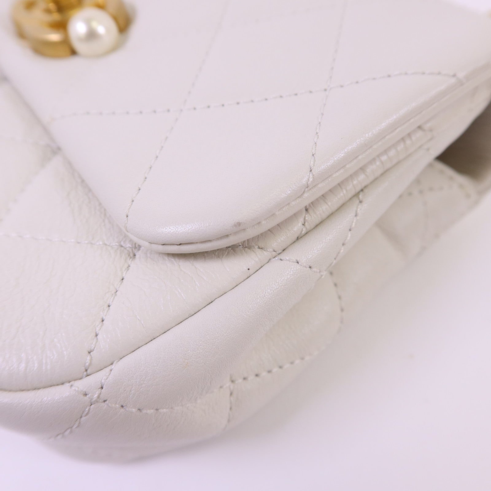 CHANEL 牛皮皮革Shoulder Bag金扣鏈帶肩背袋