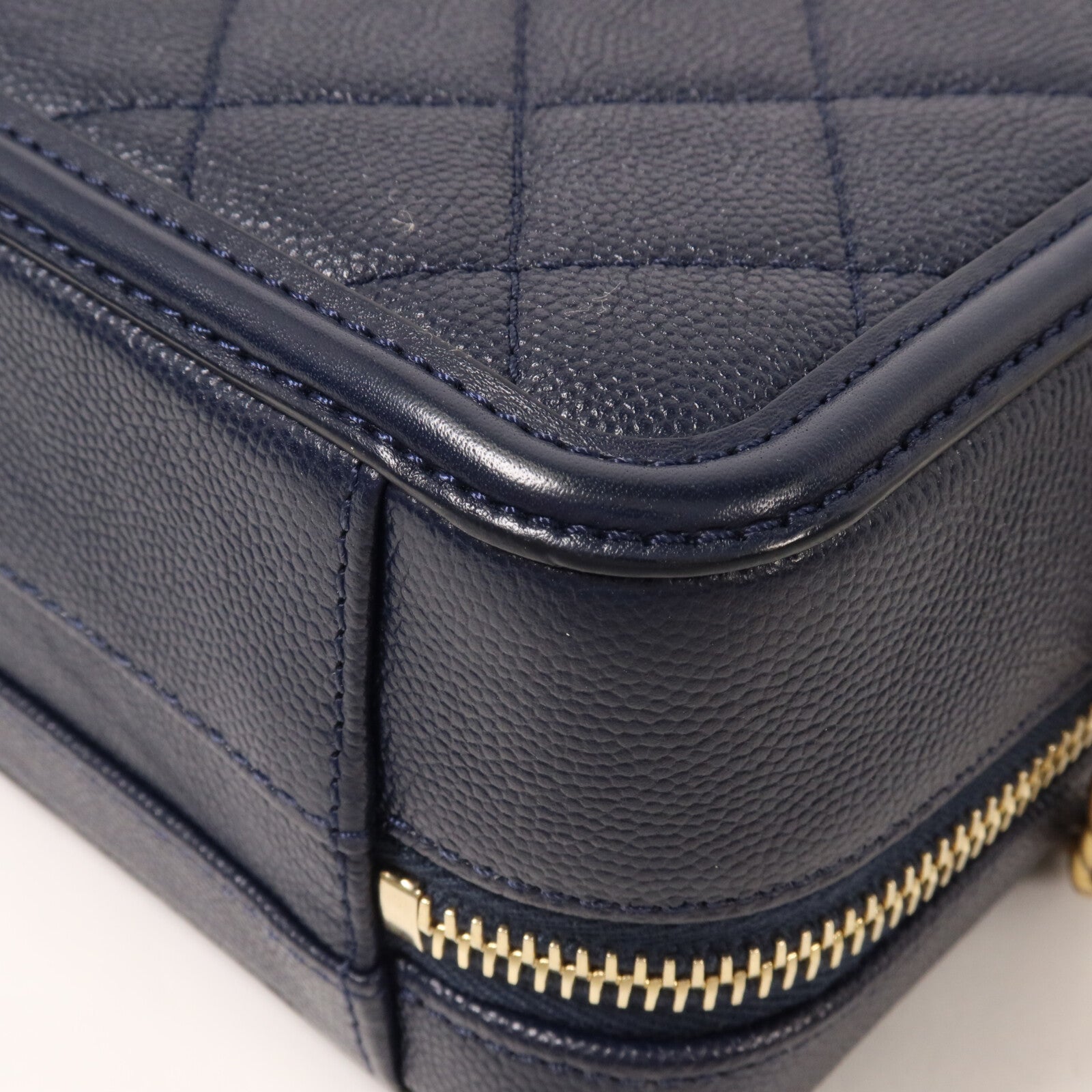 CHANEL 牛皮皮革Filigree Vanity Case鏈帶手挽肩背兩用袋