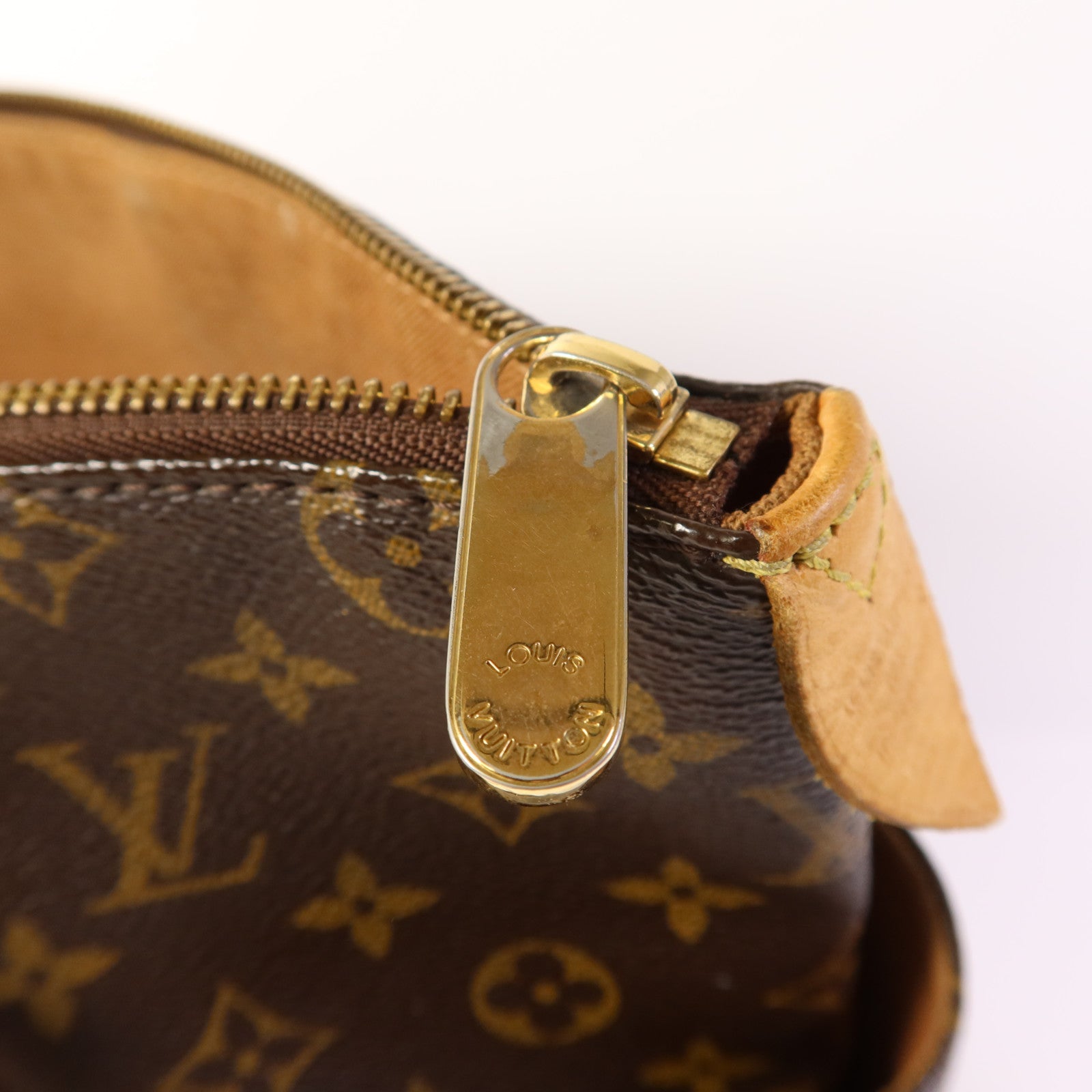 LOUIS VUITTON Monogram Totally MM金扣肩背袋
