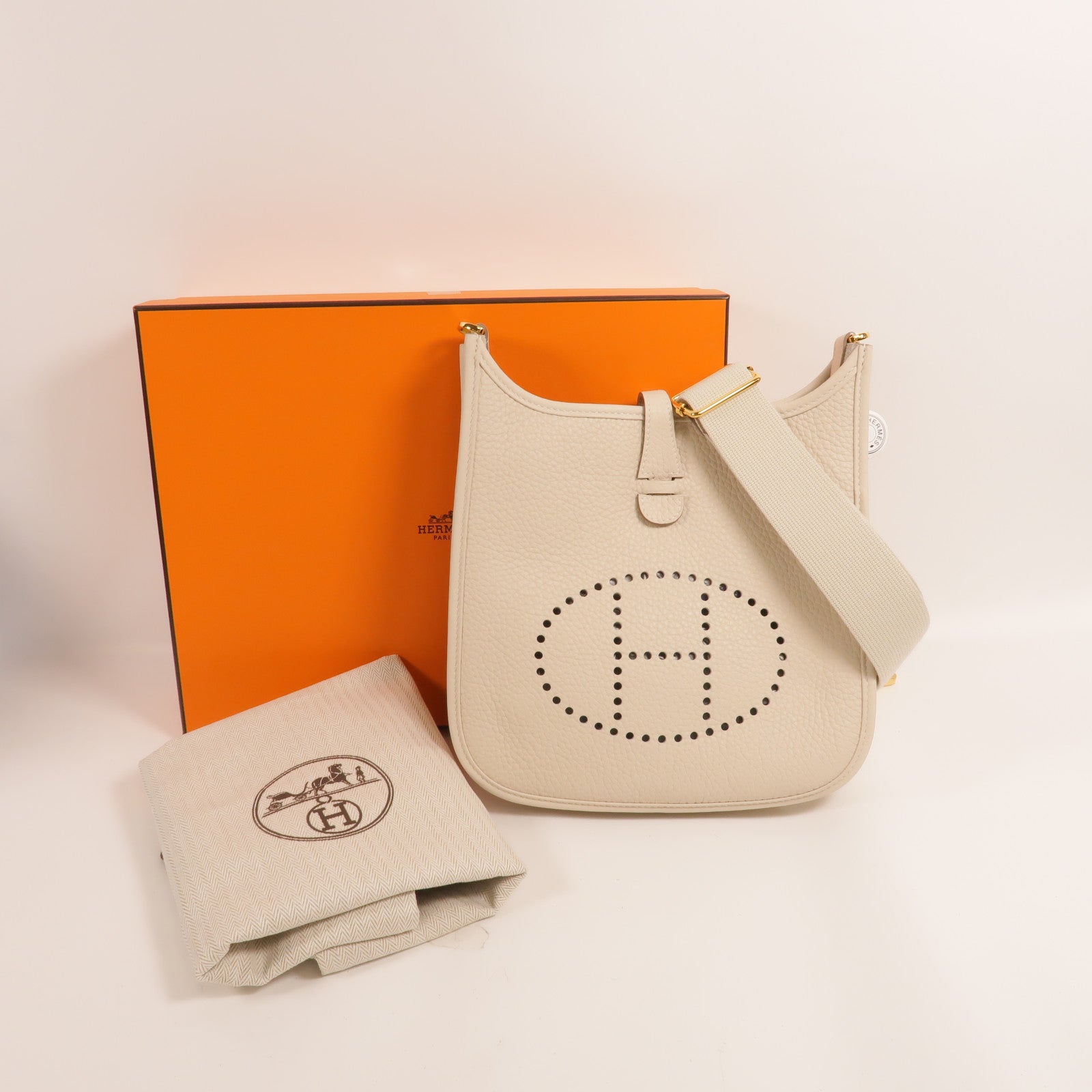 HERMES Clemence皮革Evelyne 23肩背袋Craie
