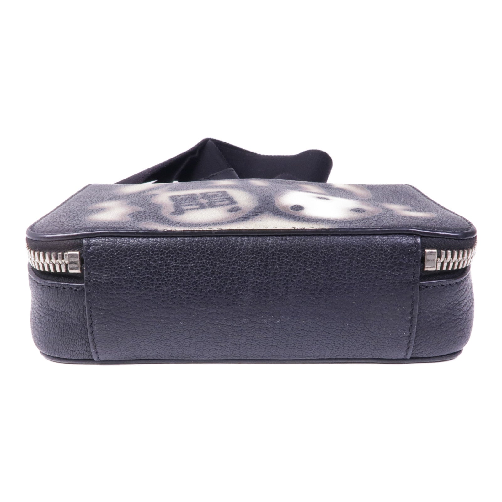 GIVENCHY 牛皮皮革Shoulder Bag銀扣肩背袋