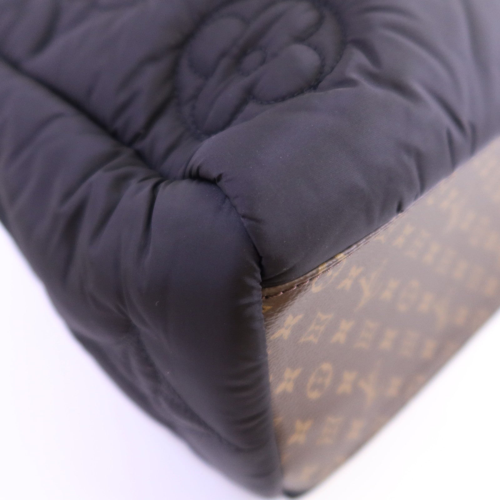 LOUIS VUITTON LV Pillow On The Go MM金扣手挽肩背兩用袋