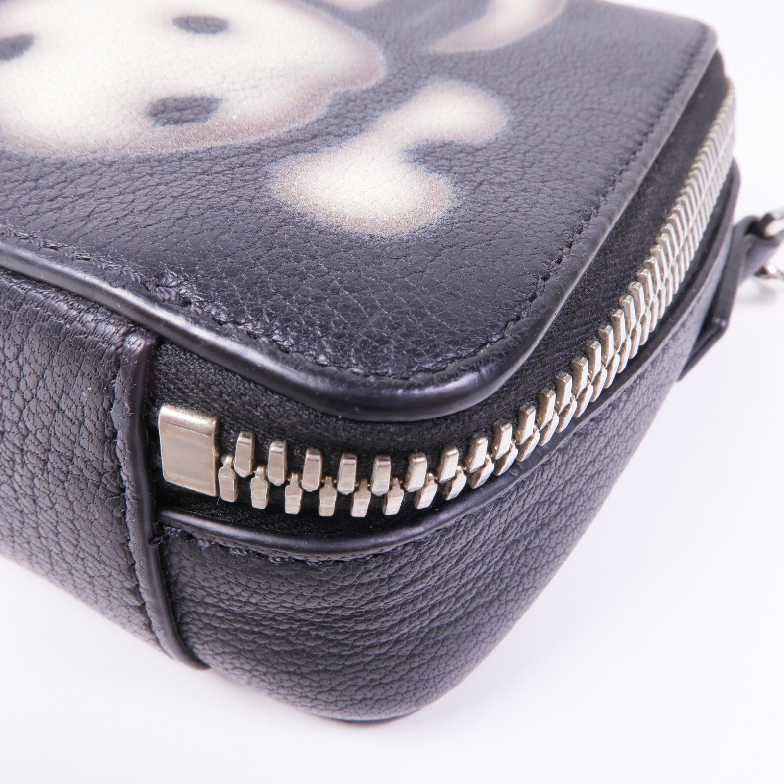 GIVENCHY 牛皮皮革Shoulder Bag銀扣肩背袋