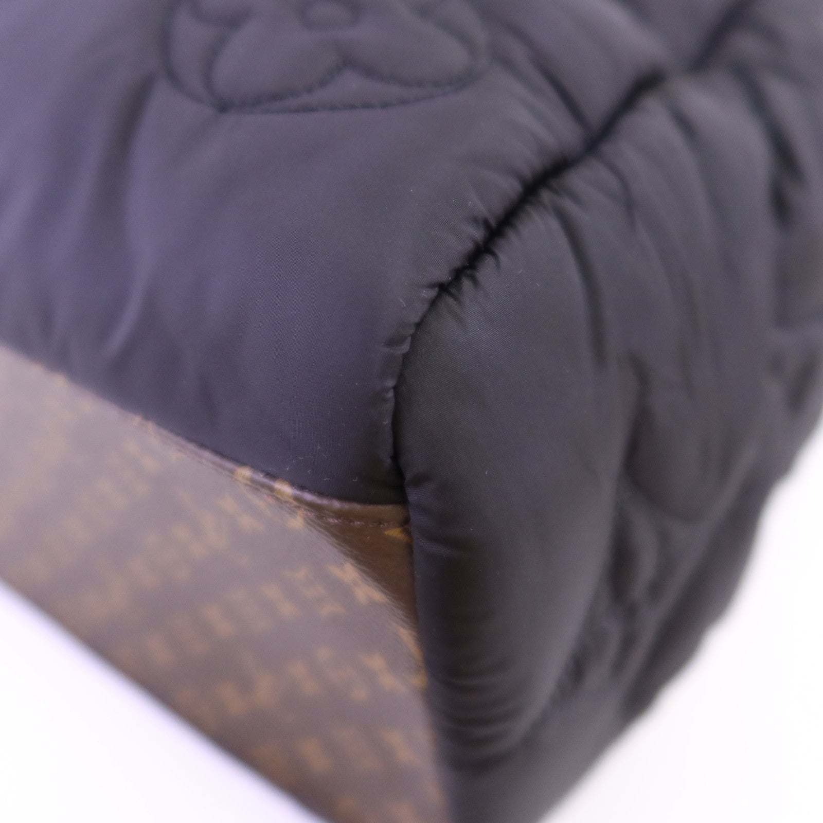 LOUIS VUITTON LV Pillow On The Go MM金扣手挽肩背兩用袋