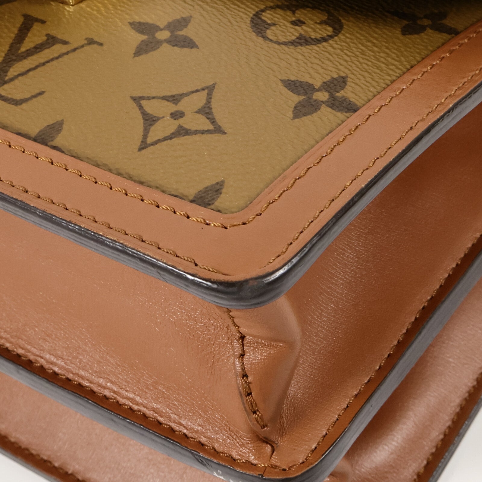 LOUIS VUITTON Monogram Reverse Dauphine MM肩背袋